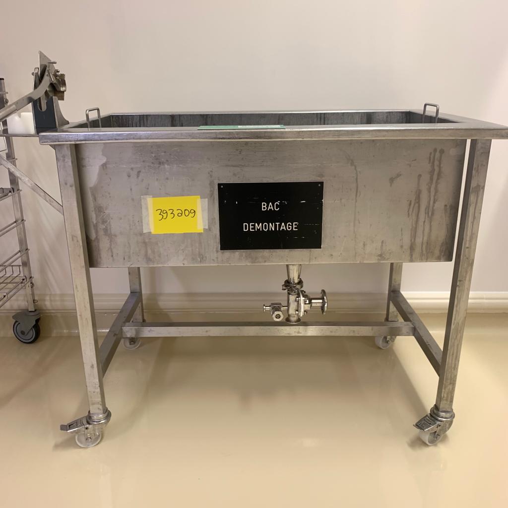 Used Sifting Table - 393A09