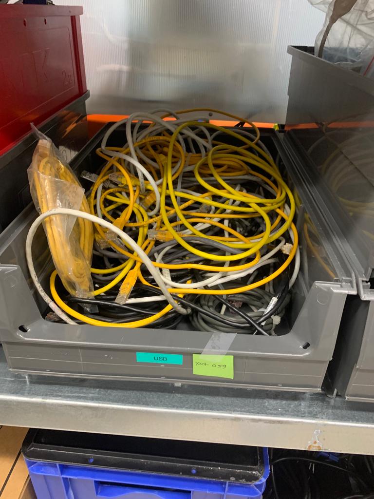 Used USB Cables - X07.059