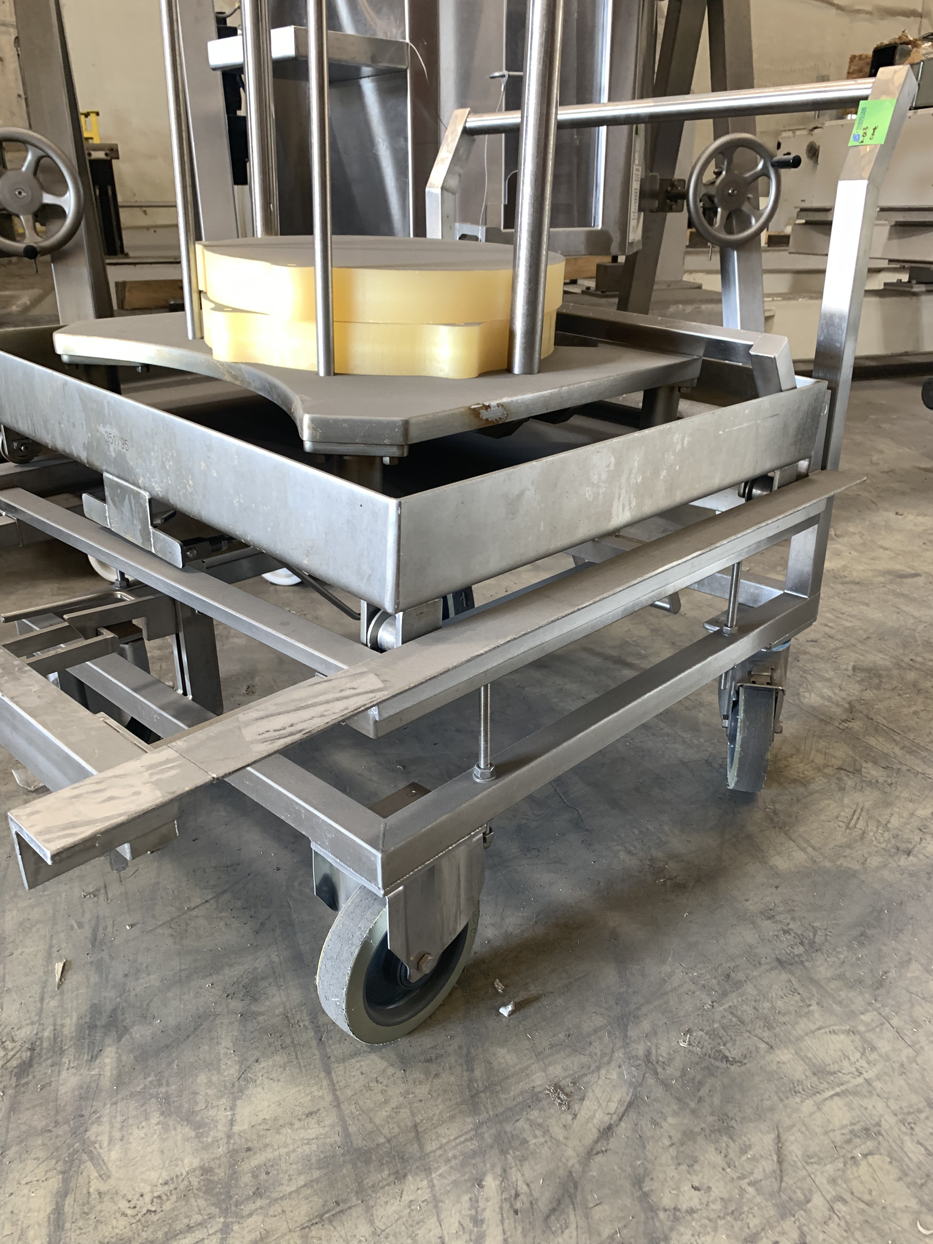 Used System Holder / Support-3 M-Zeta Plus 16EZA- 351795G & K018