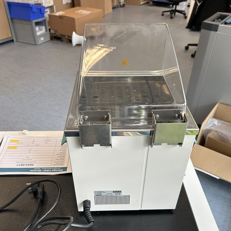 Used Water Bath - Julabo - TW8 - BTH022