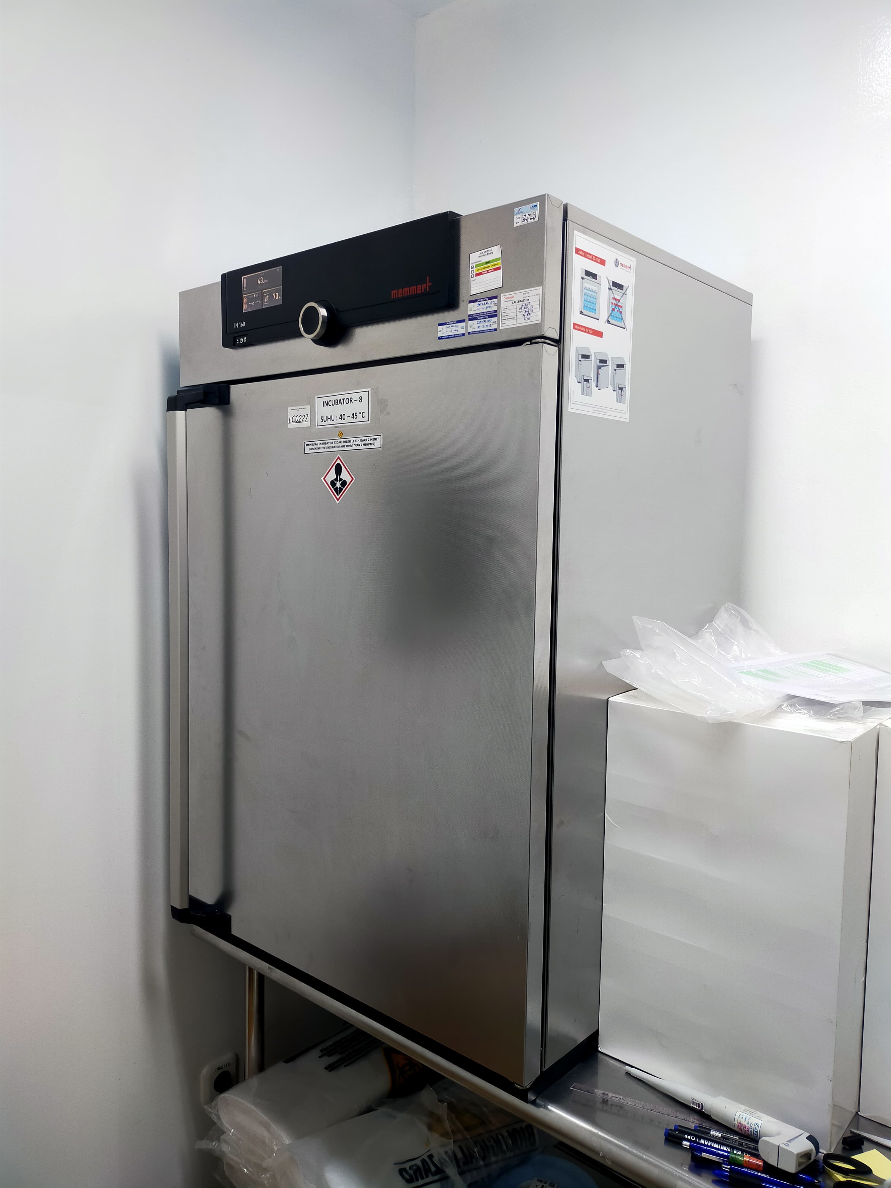 Used Incubator - Memmert - IN160 - LC0227