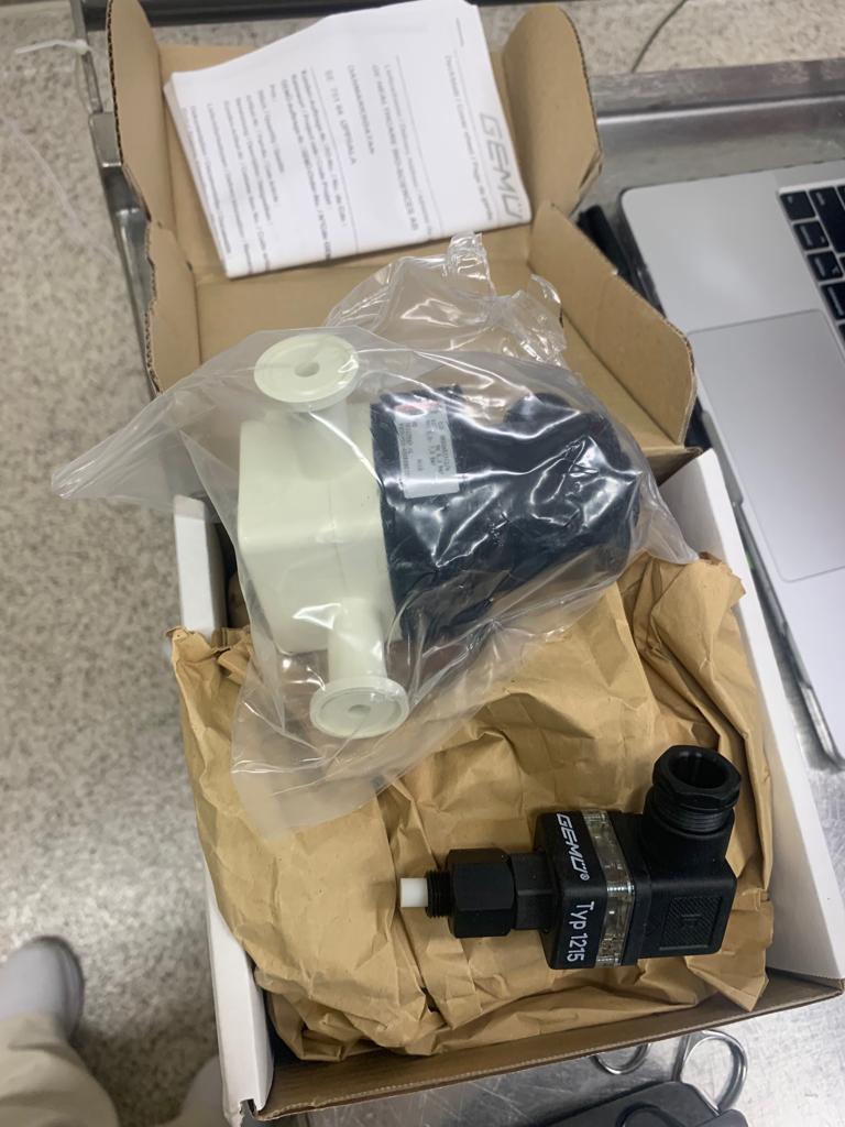 Used 9 Boxs Spareparts - X07.099