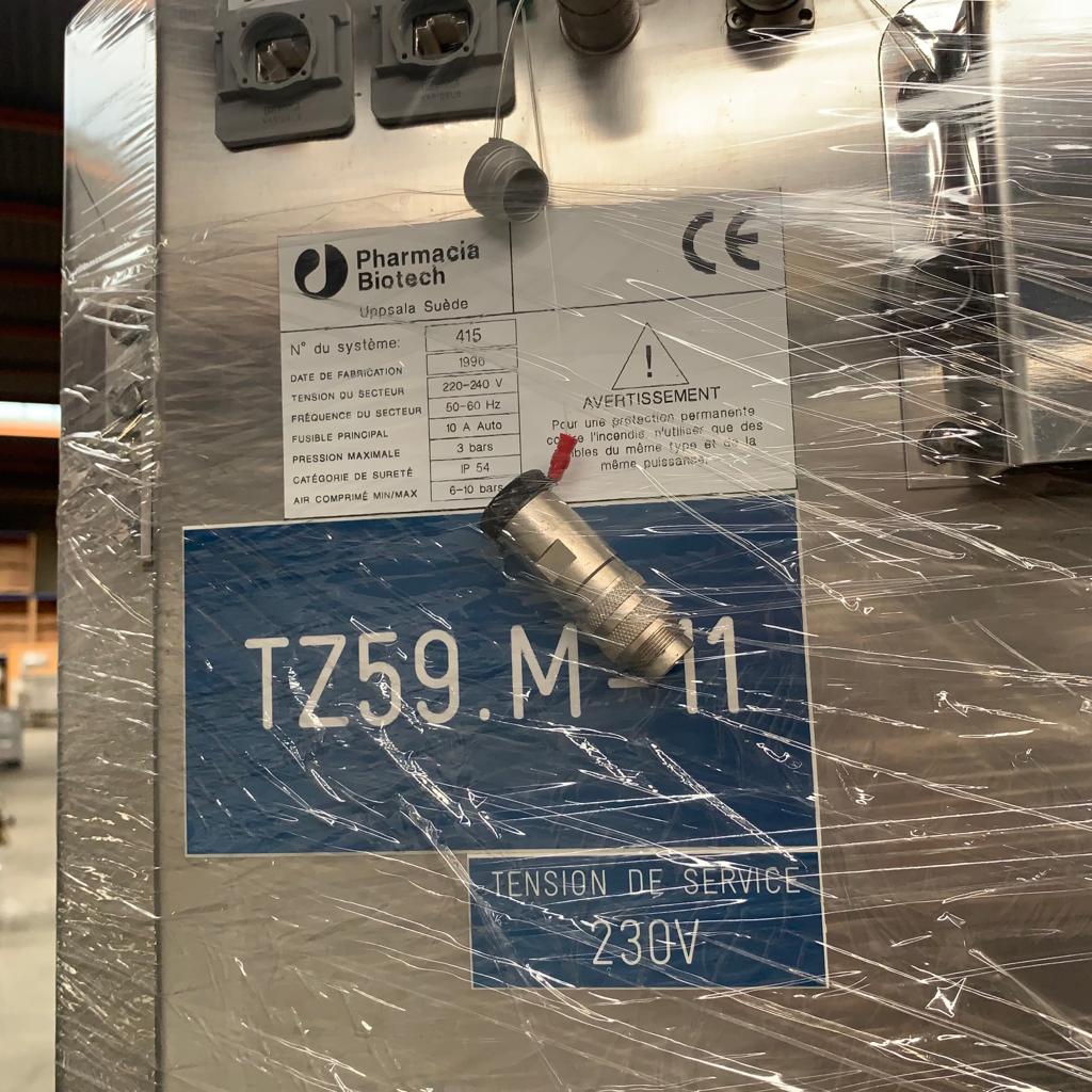 Used Chromatography Tower - Pharmacia Biotech BPS 415 - DK144