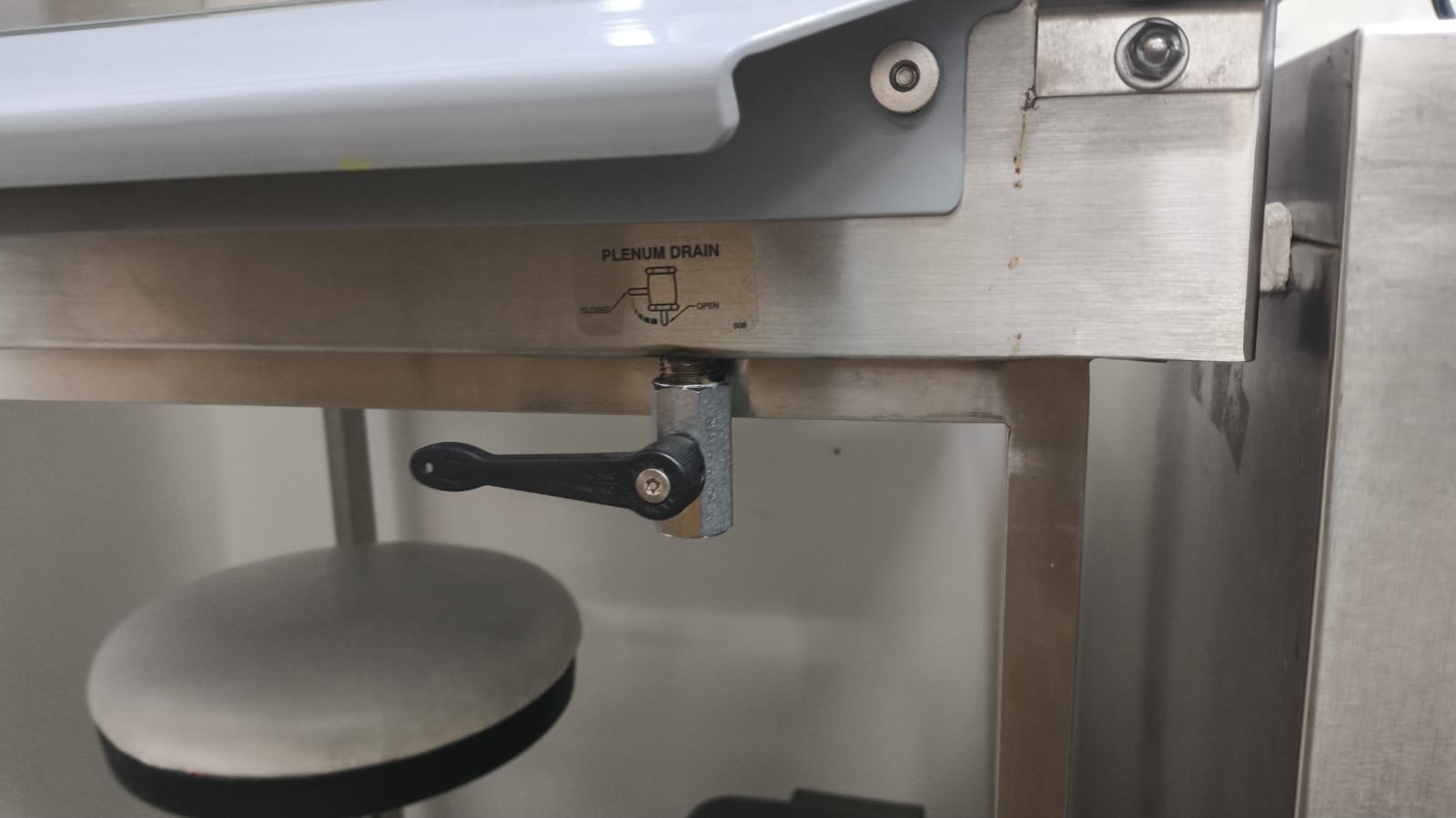 Used Biosafety Cabinet - Nuaire - Nu-425-200e - LC0223