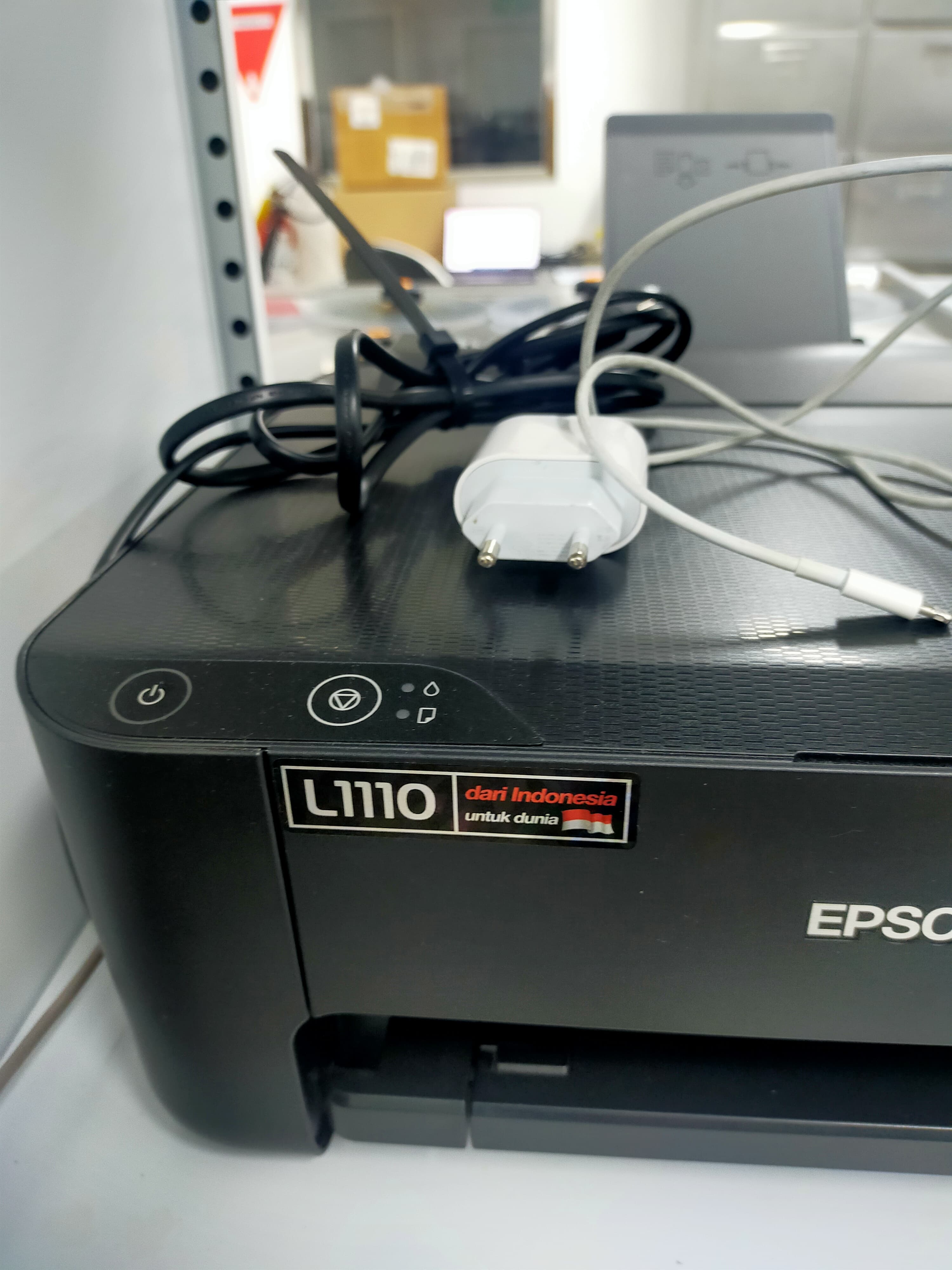 Used Spectrophotometer - Shimadzu - UV 1900I - LC0253