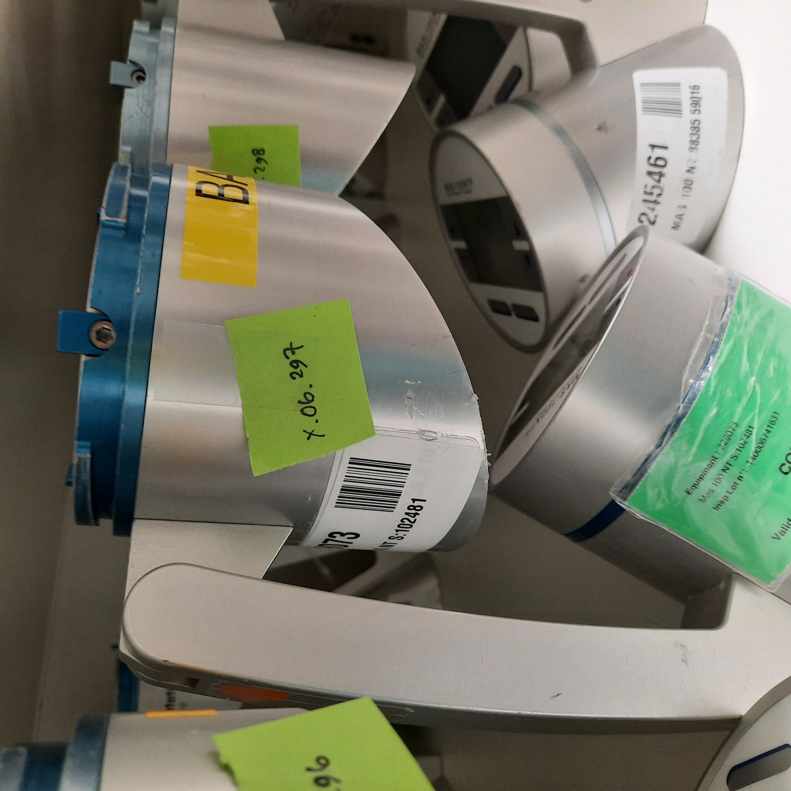 Used Microbiological Air Sampler - Merck Mass 100 - X.06.297