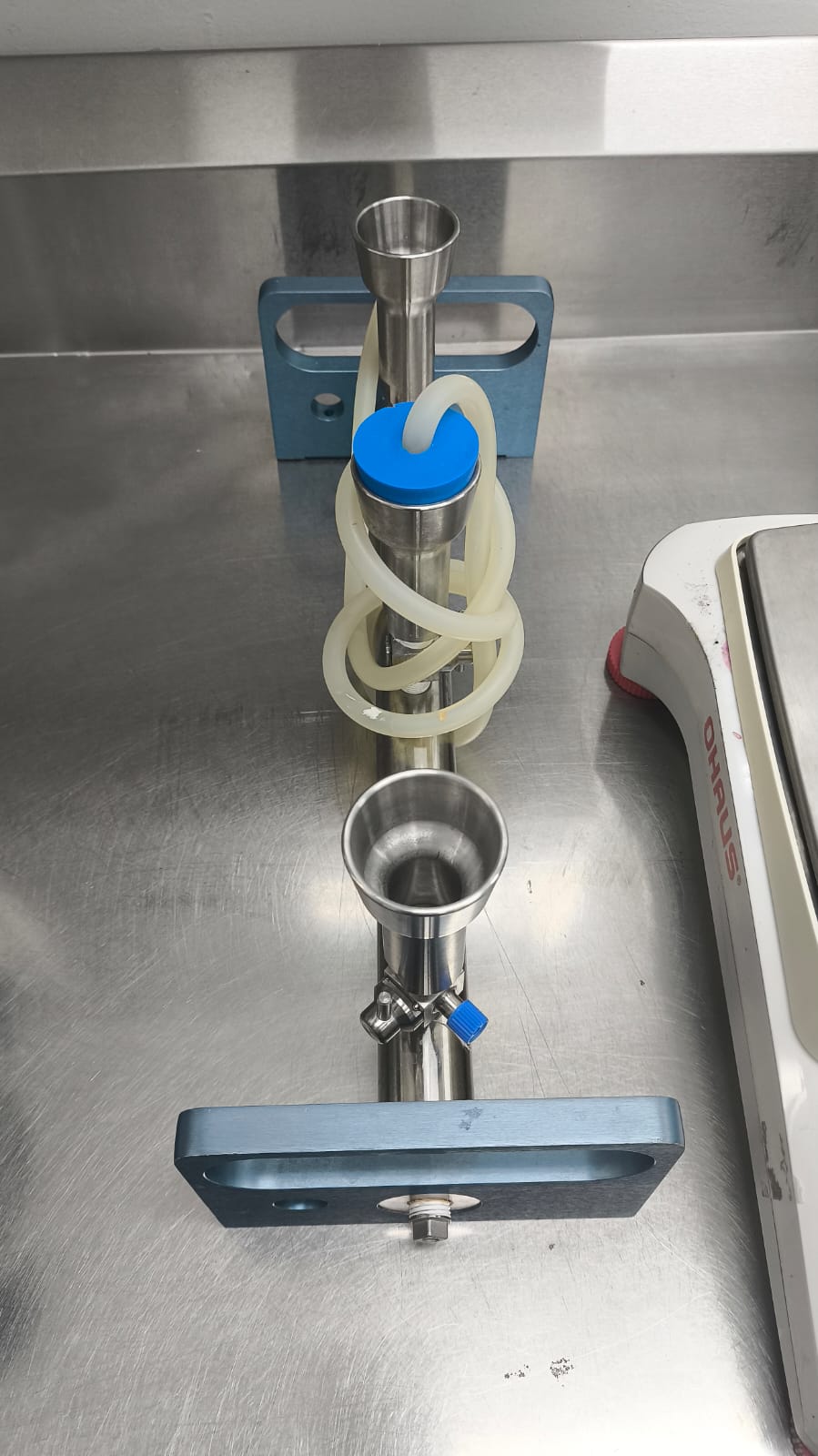 Used Filter Holder Vacuum Manifold - DKN004