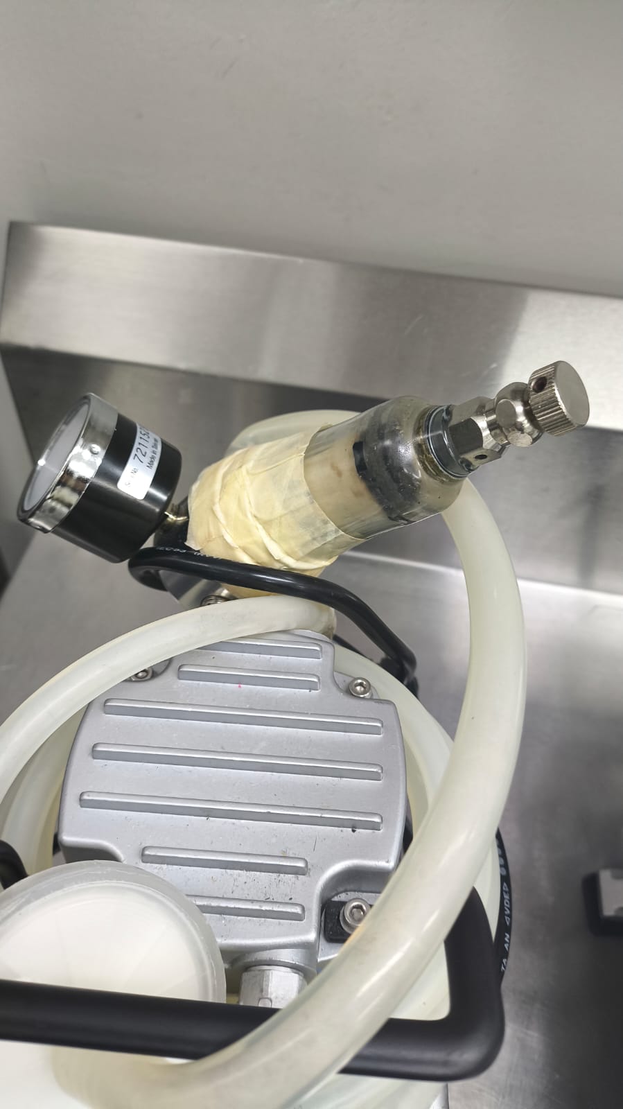 Used Vacuum Pump For Membrane Filter Analysis - Rocker - Rocker 300 - LC0306