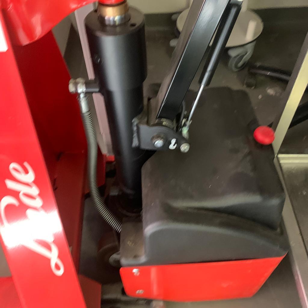 Used Electrical Transpalette - Linde - 39-0A-001