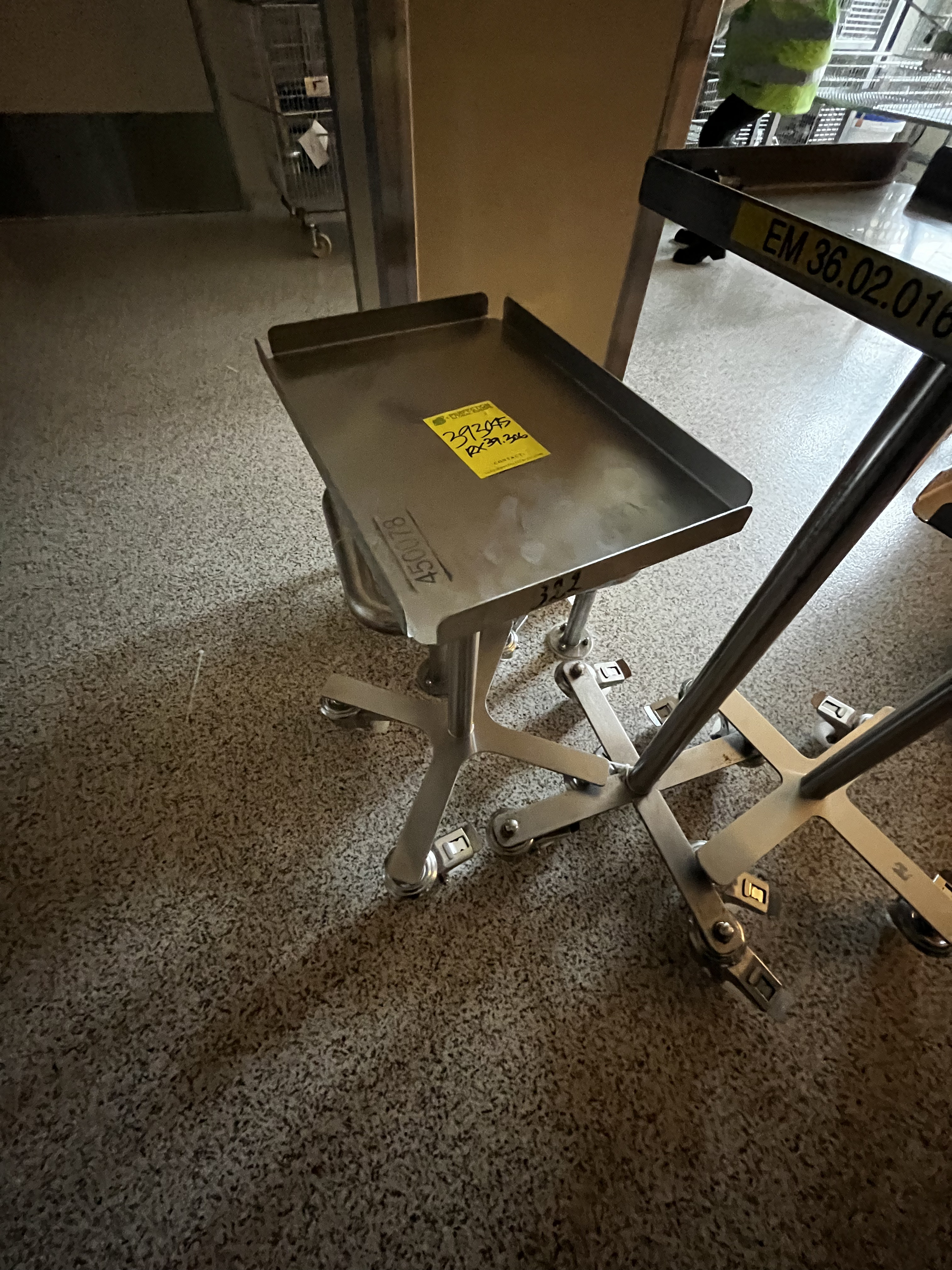 Used Small Trolley - 393045