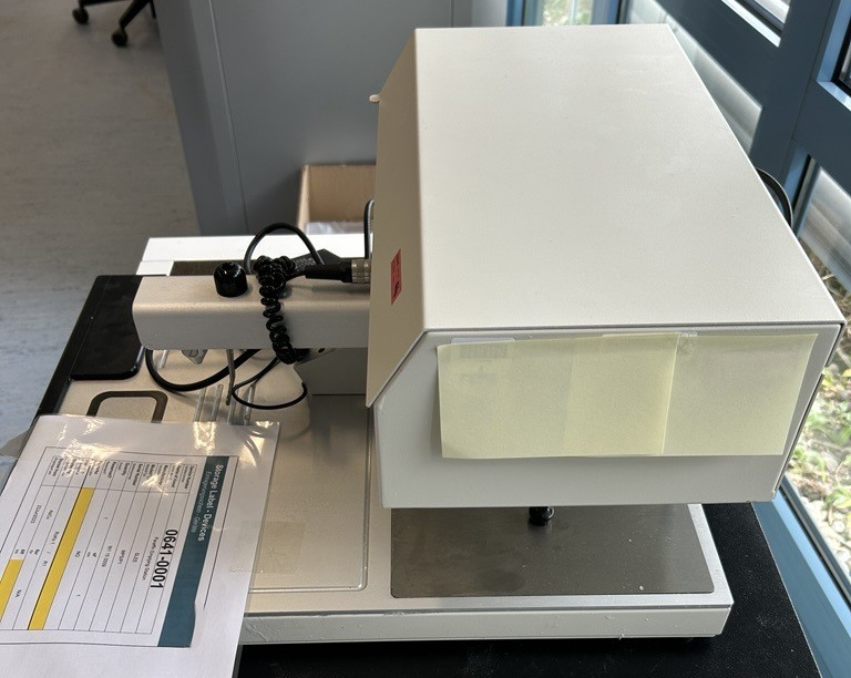 Used Paraffin Emptying Station - Slee - MPS/P1 - BTH025