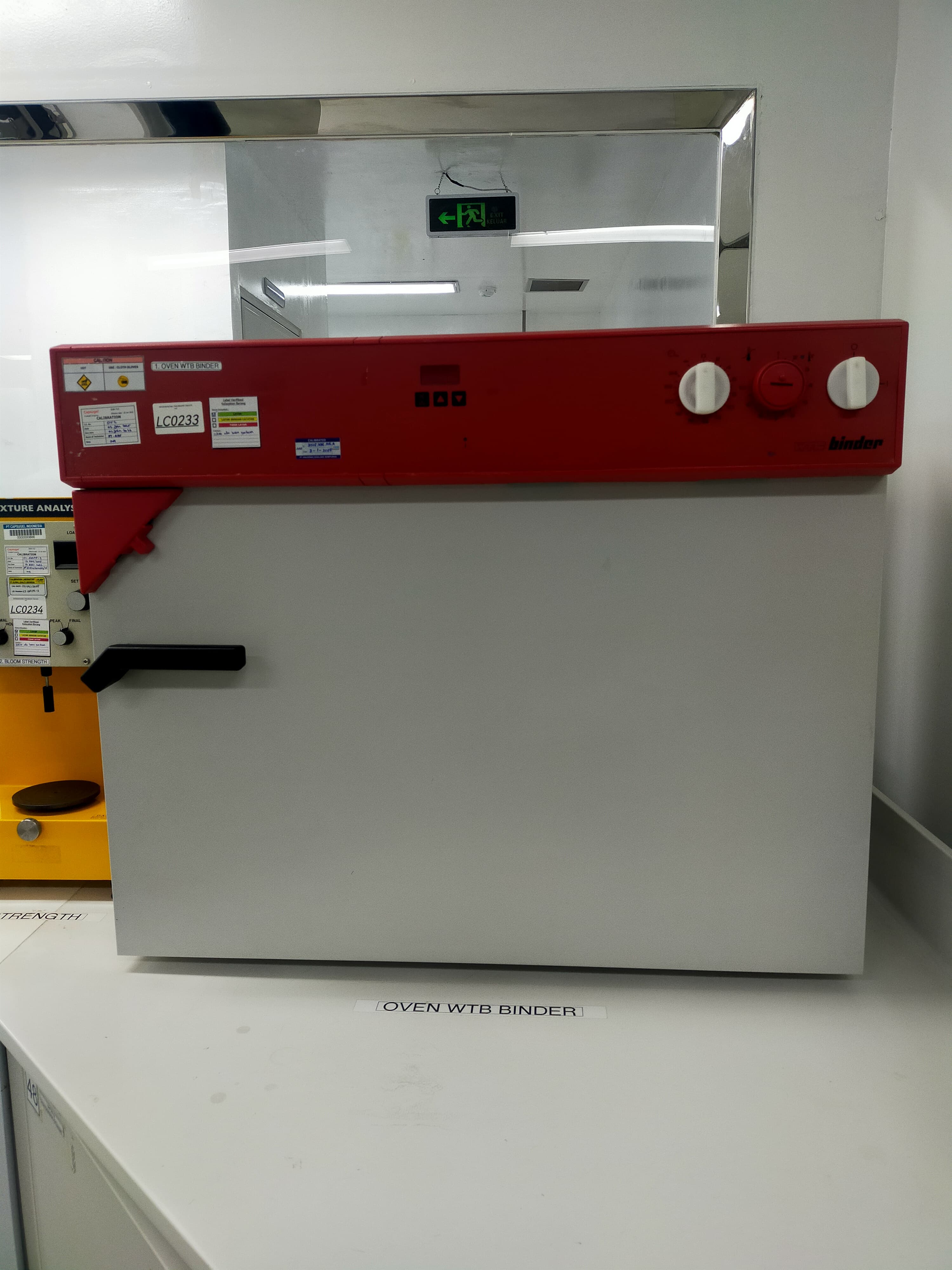 Used Oven - Wtb Binder - ED 115 - LC0233