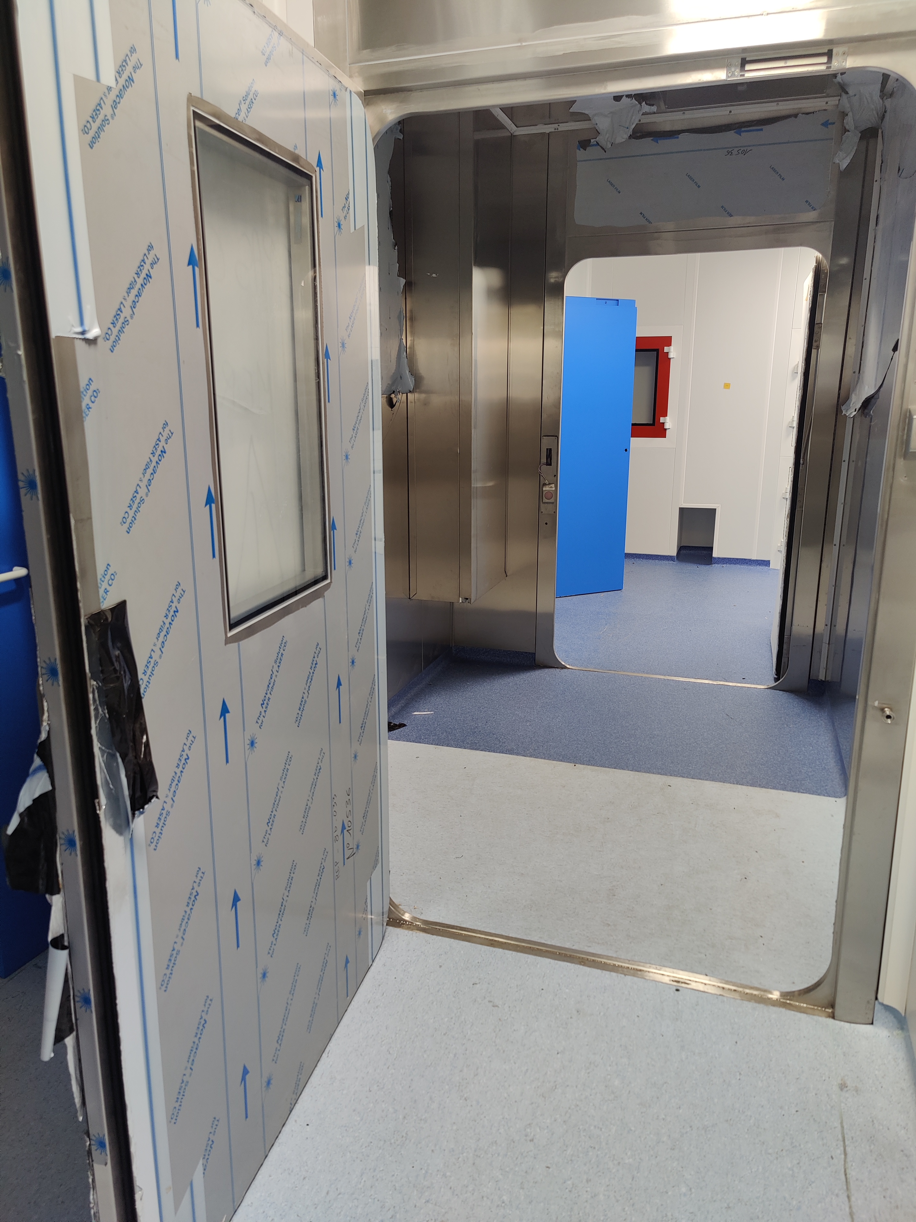 Used 2 Inflatable Seal Doors - Malochet - 066.SF