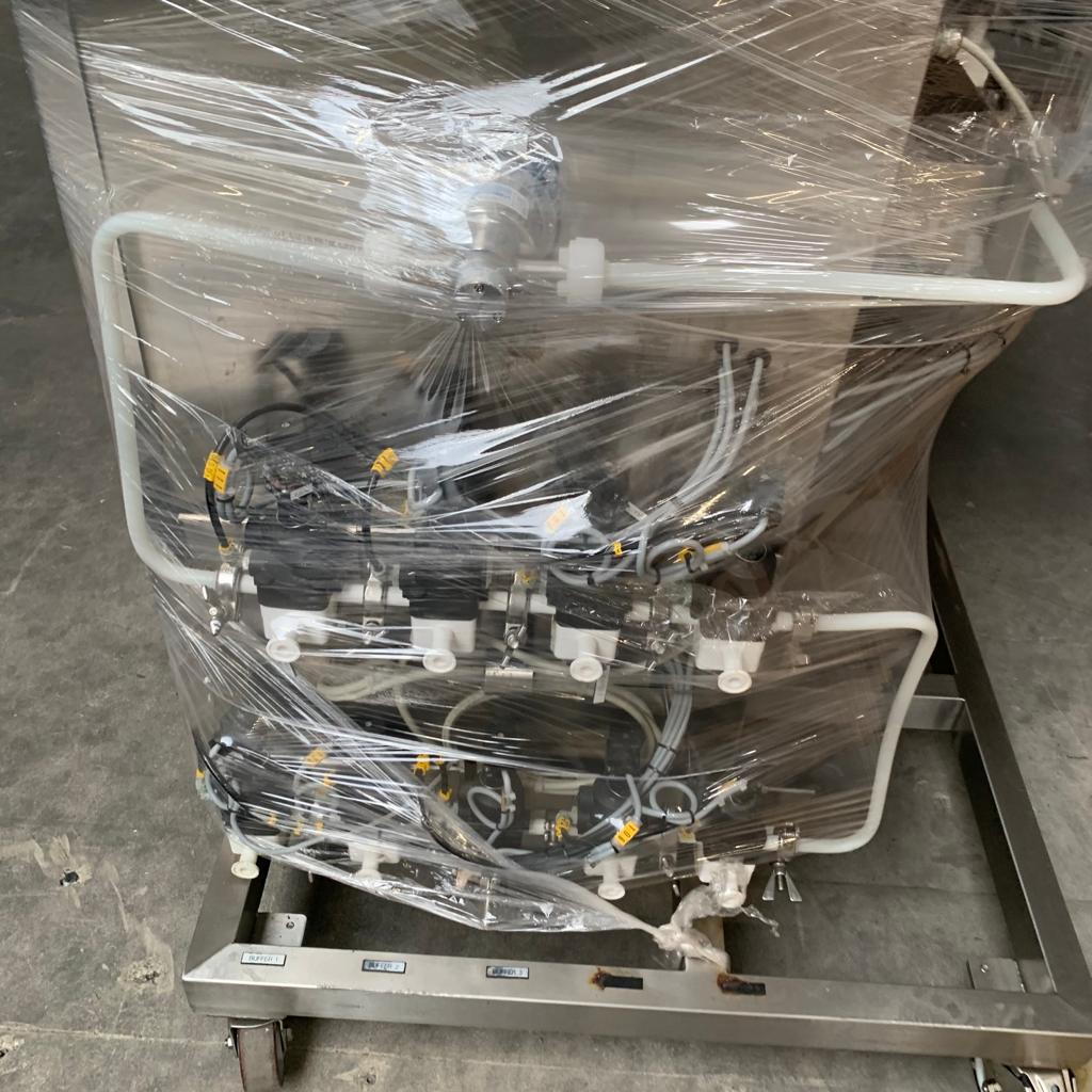 Used Chromatography Tower - Pharmacia Biotech BPS 416 - DK143