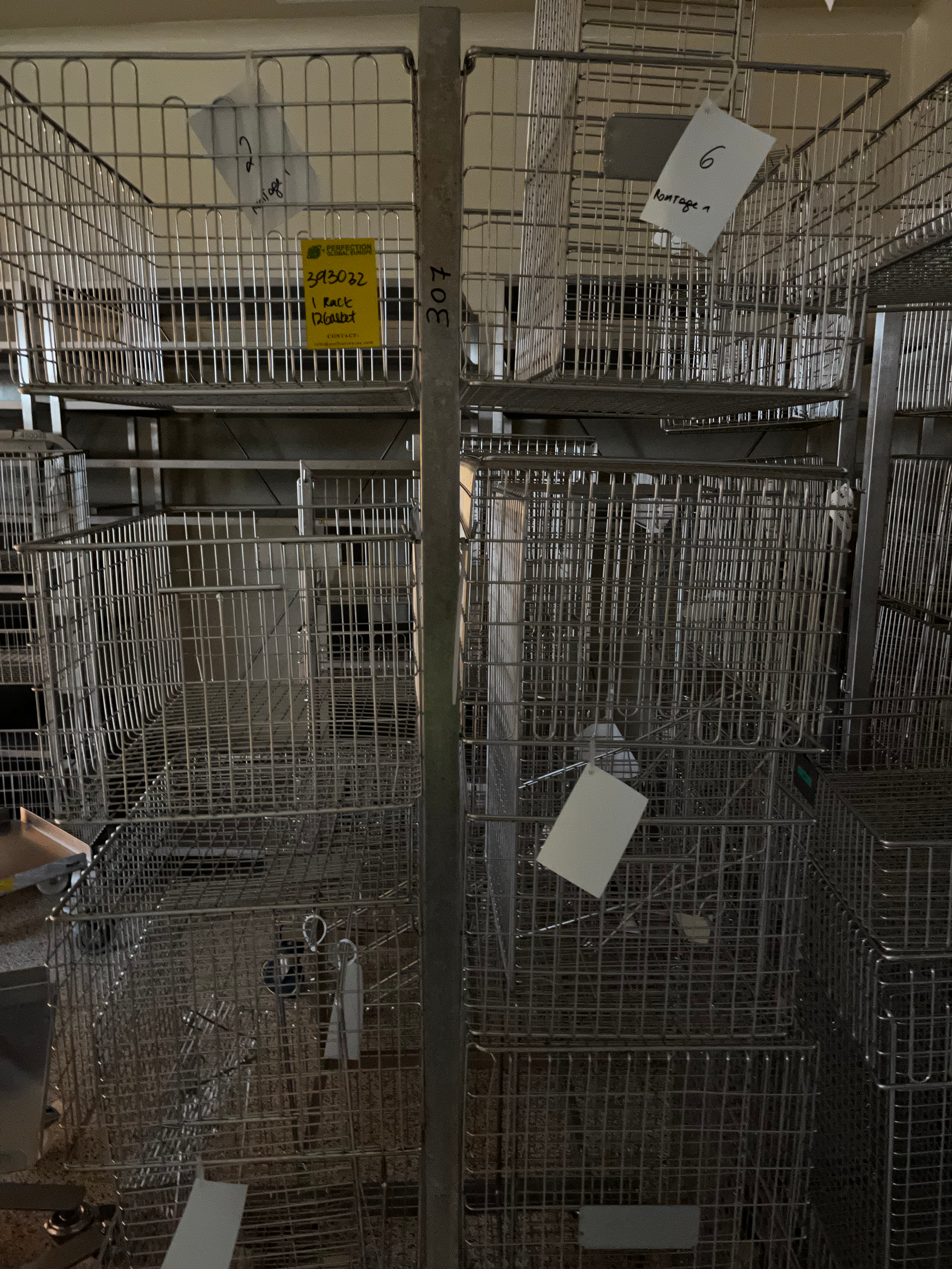 Used 1 Rack and 12 Baskets - 39.03.032.GR