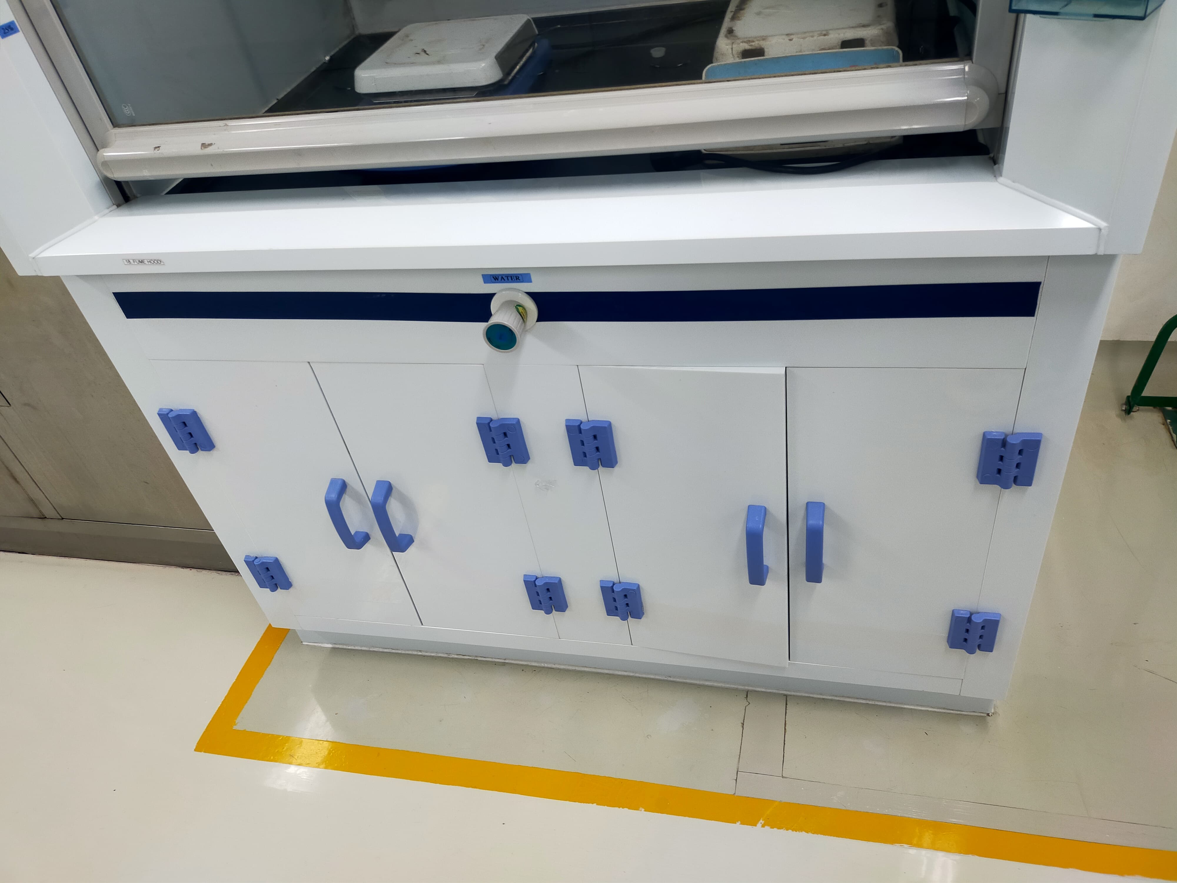 Used Fume Hood - Robust - FHPP 120 - LC0236