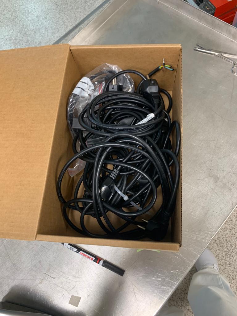 Used 1 Box of Cables Alim Standard - X07.066