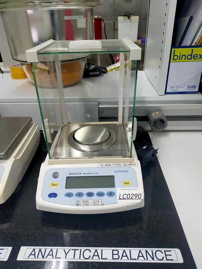 Used Precision Balance - Sartorius - BSA224S CW - LC0290