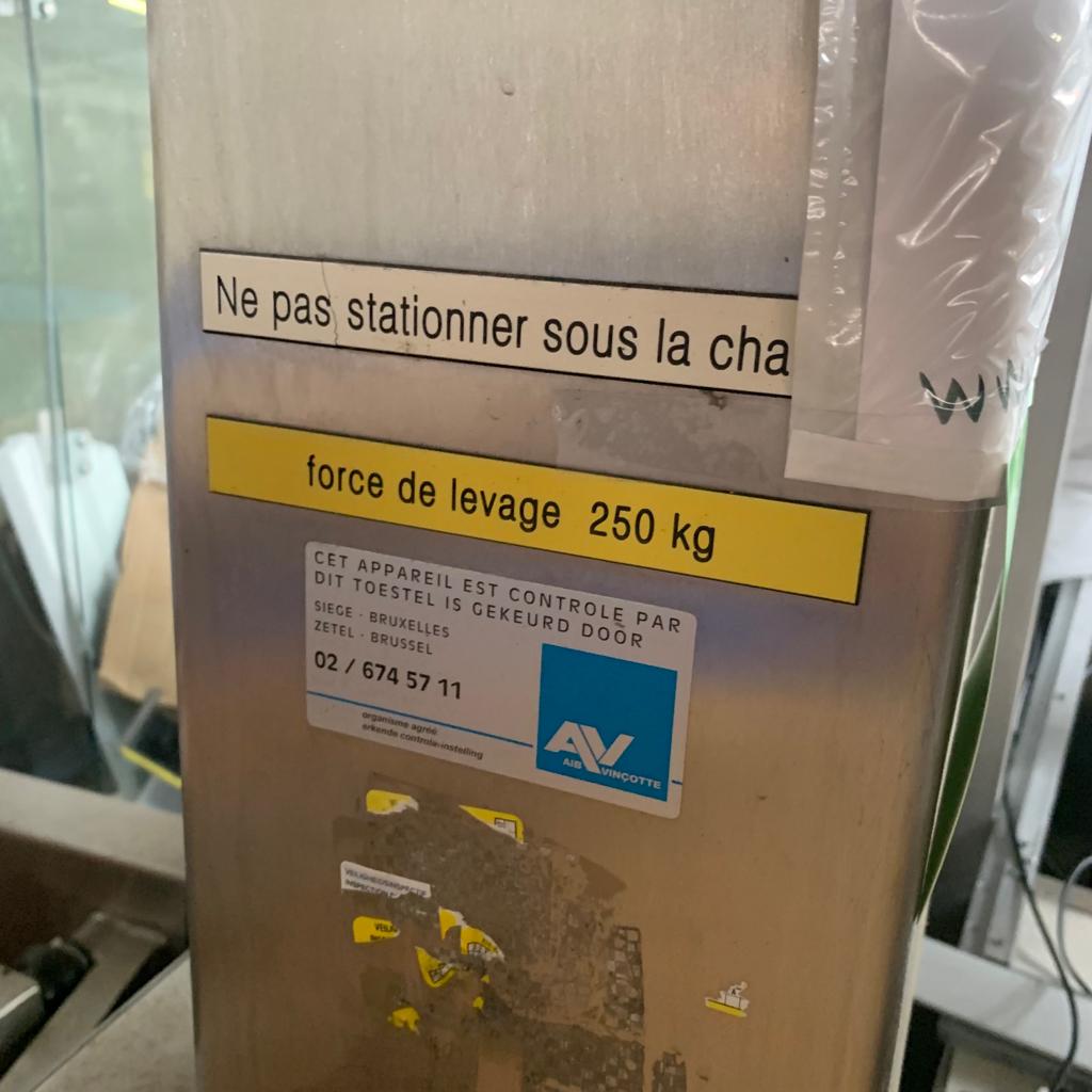 Used Robot Handle Tank - DK141