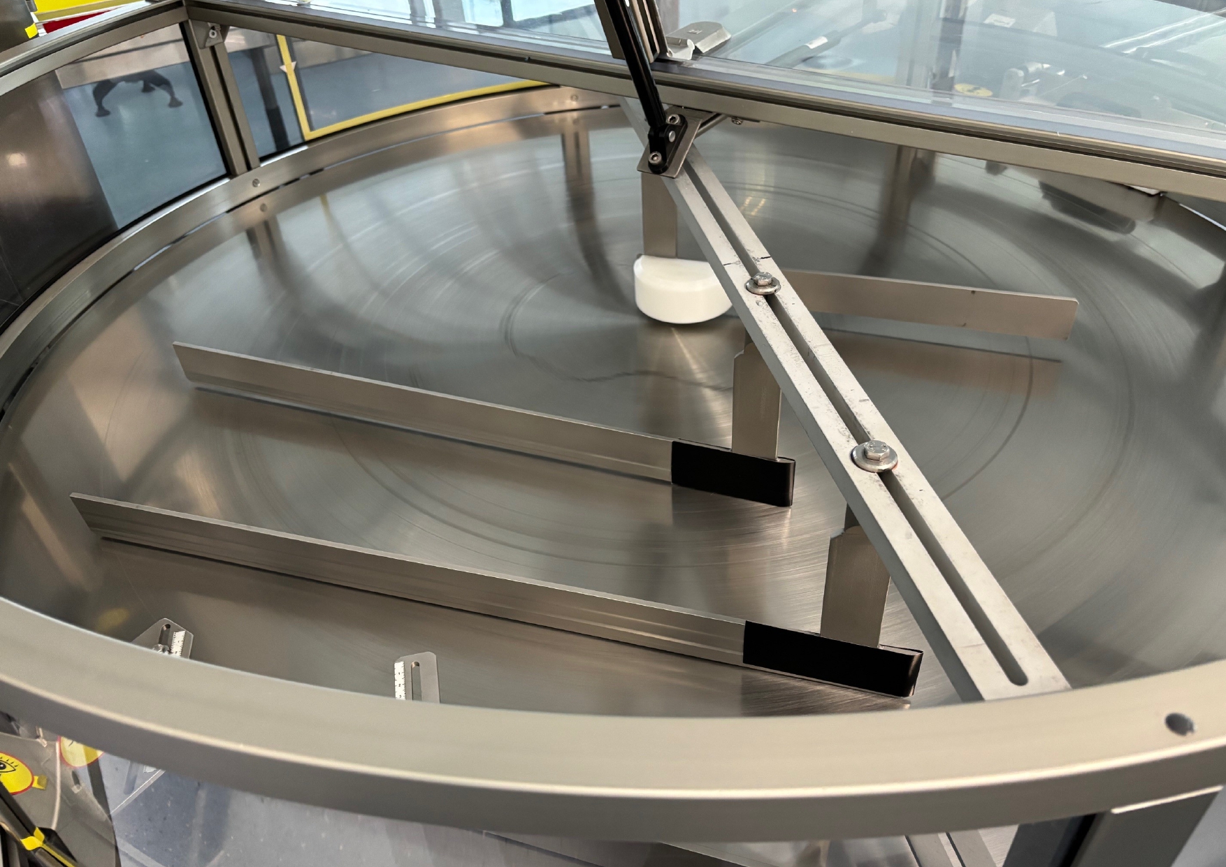 Used Rotating Feeding Table - Marchesini Group - TR 1500 - 002.FR