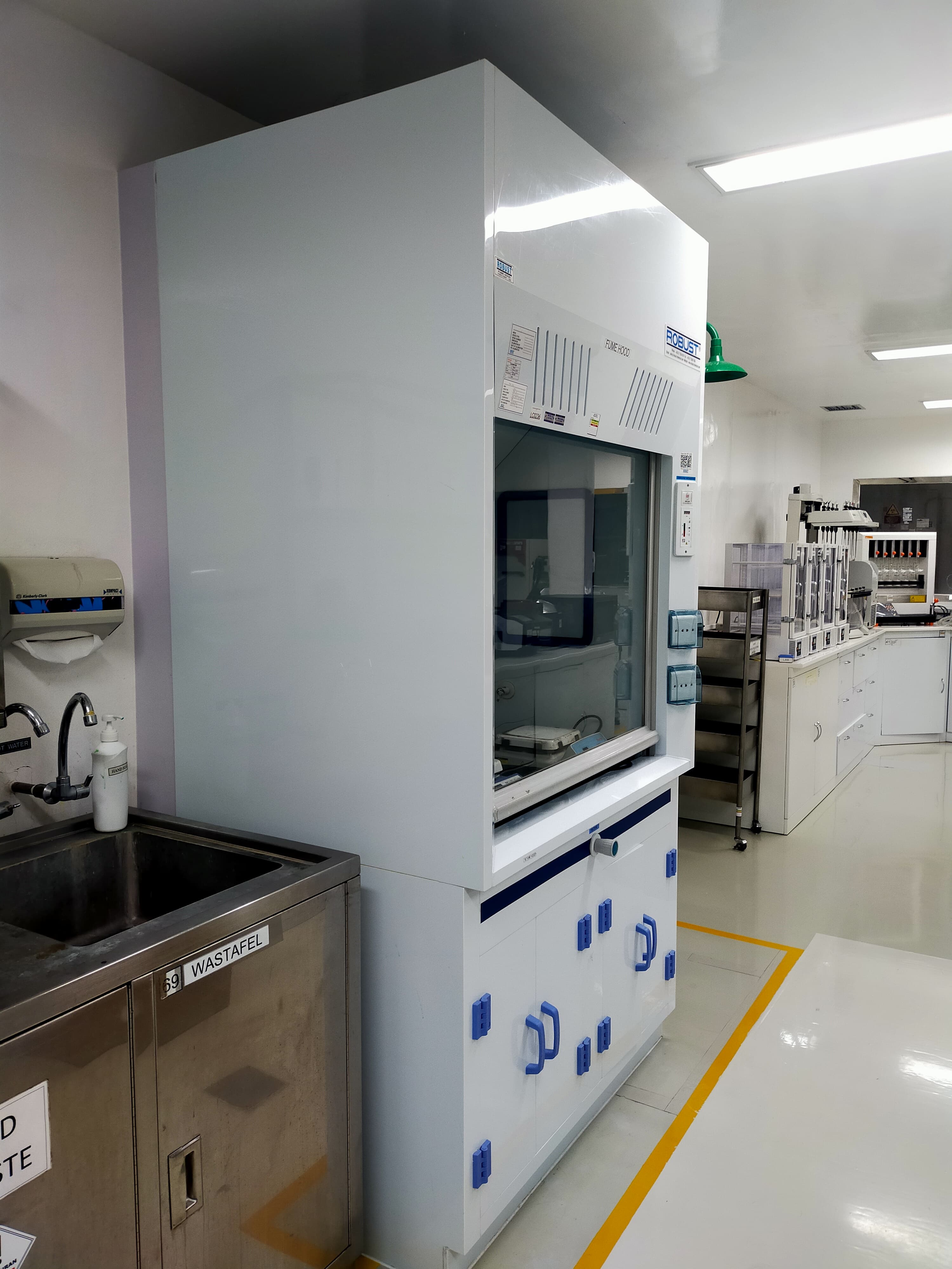 Used Fume Hood - Robust - FHPP 120 - LC0236