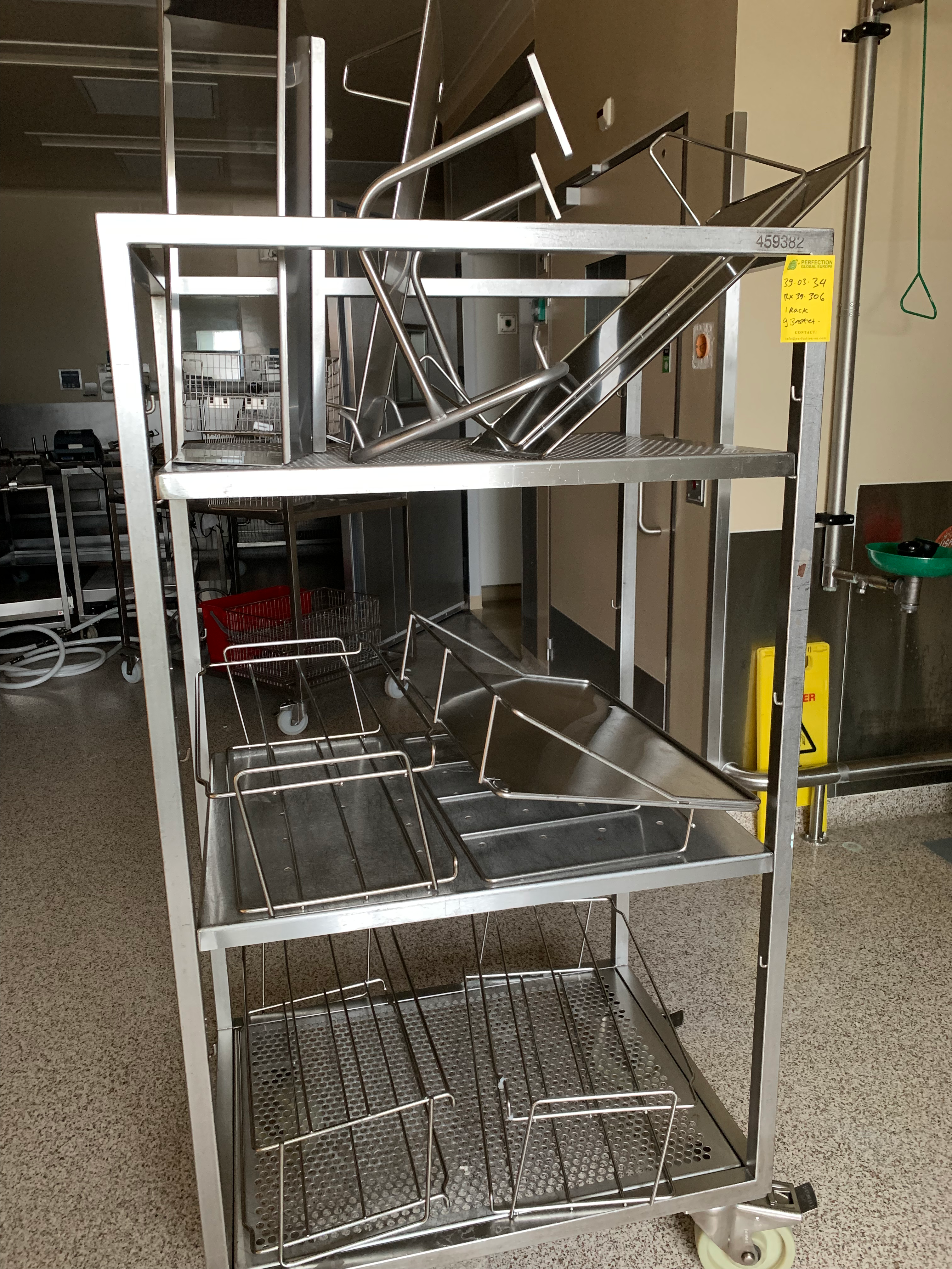 Used 1 Rack and 9 Baskets - 39.03.034.GR