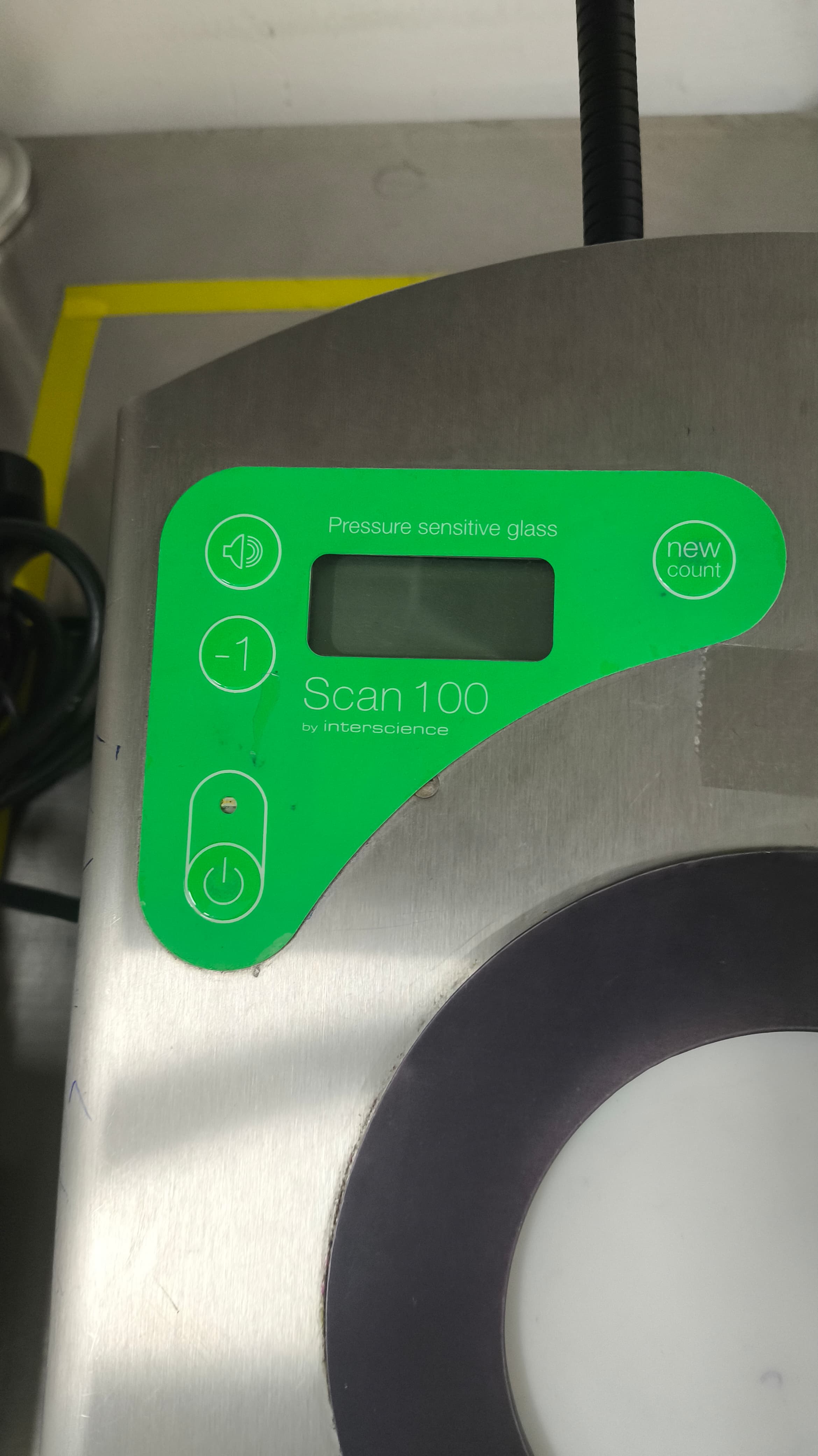 Used Colony Counter - Interscience - Scan 100 - LC0304