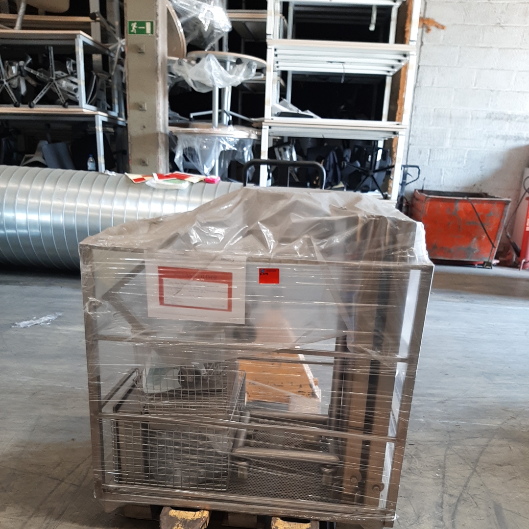 Used Tables and Baskets - PH011S