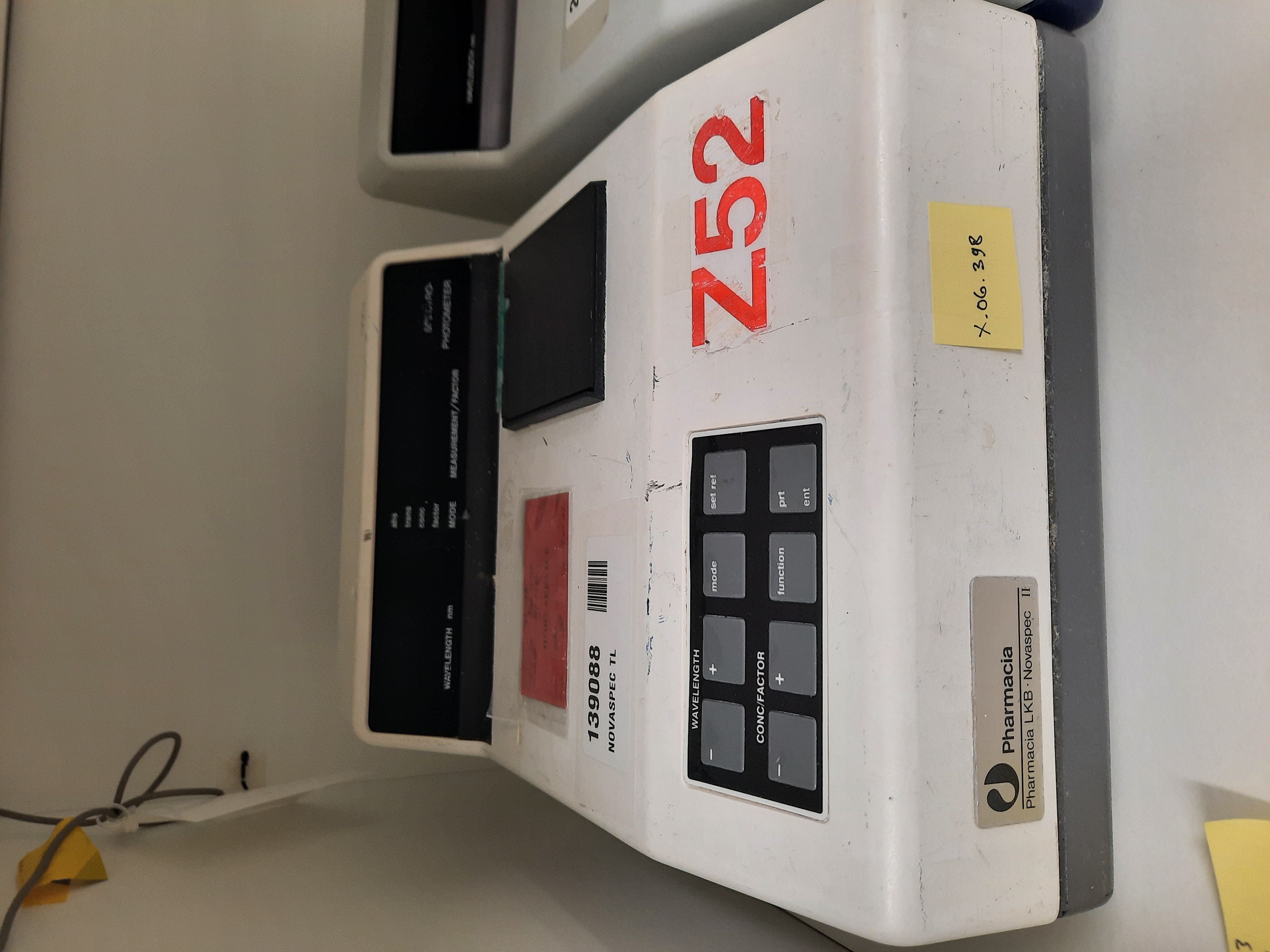 Used Spectrometer - Pharmacia - X.06.398-X.06.399