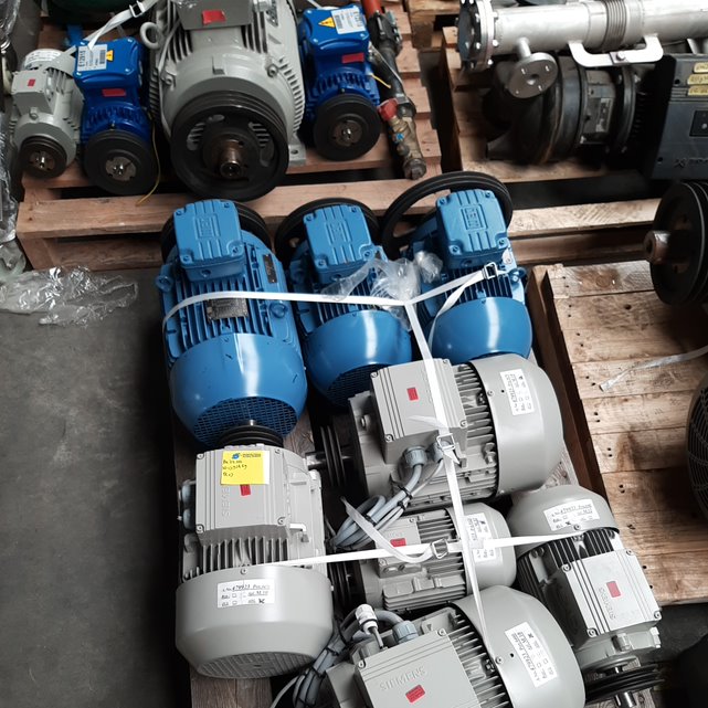 Used Electrical Motors - Siemens and WEG - RX.77.110