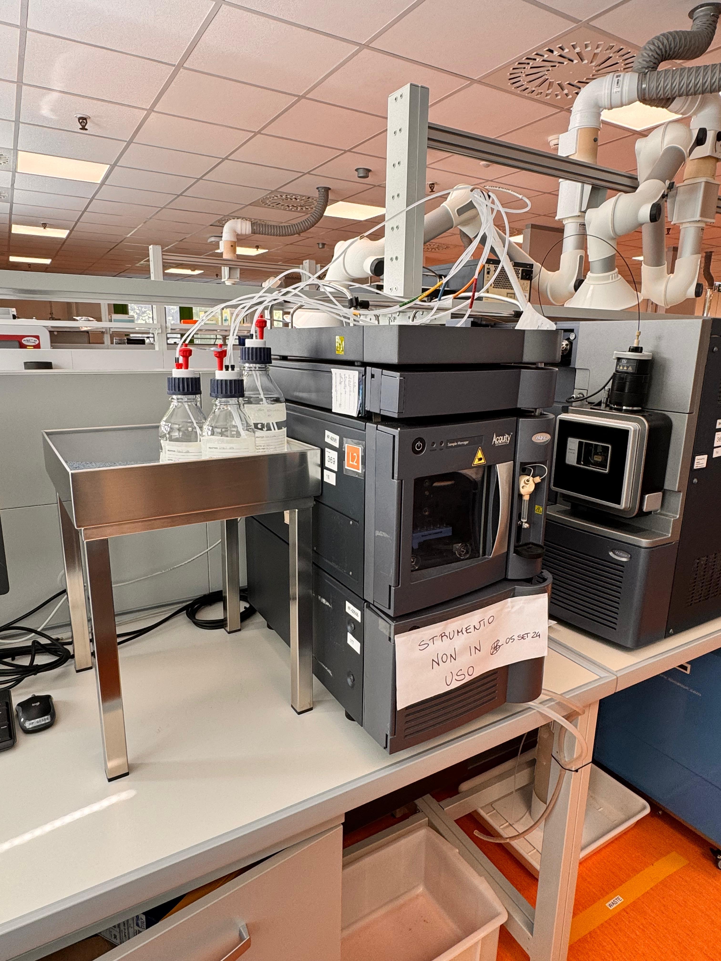 Used Tandem Quadrupole Mass Spectrometer - Micromass - Xevo TQMS - 002.KB