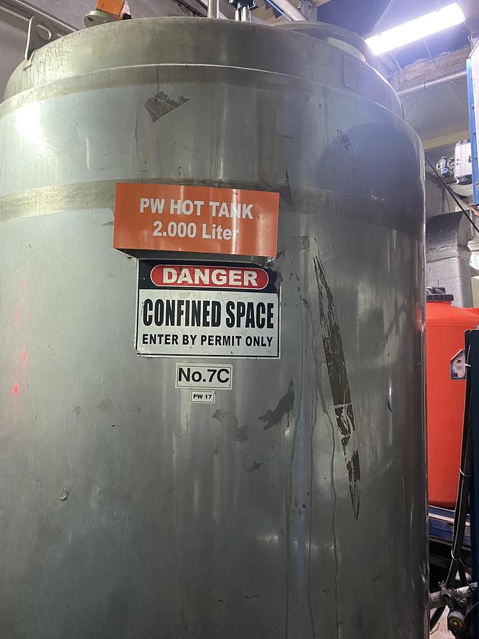 Used PW 2000L TANK - LC0527