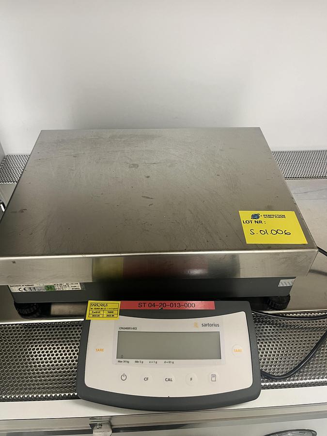 Used Balance - Sartorius.- S.01.006
