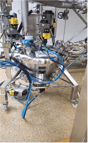 Used Sieved Pellet Receiver Bin (Movable) With Filter (G- 2081-01) - Dietrich Engineering Consultants SA - SG084