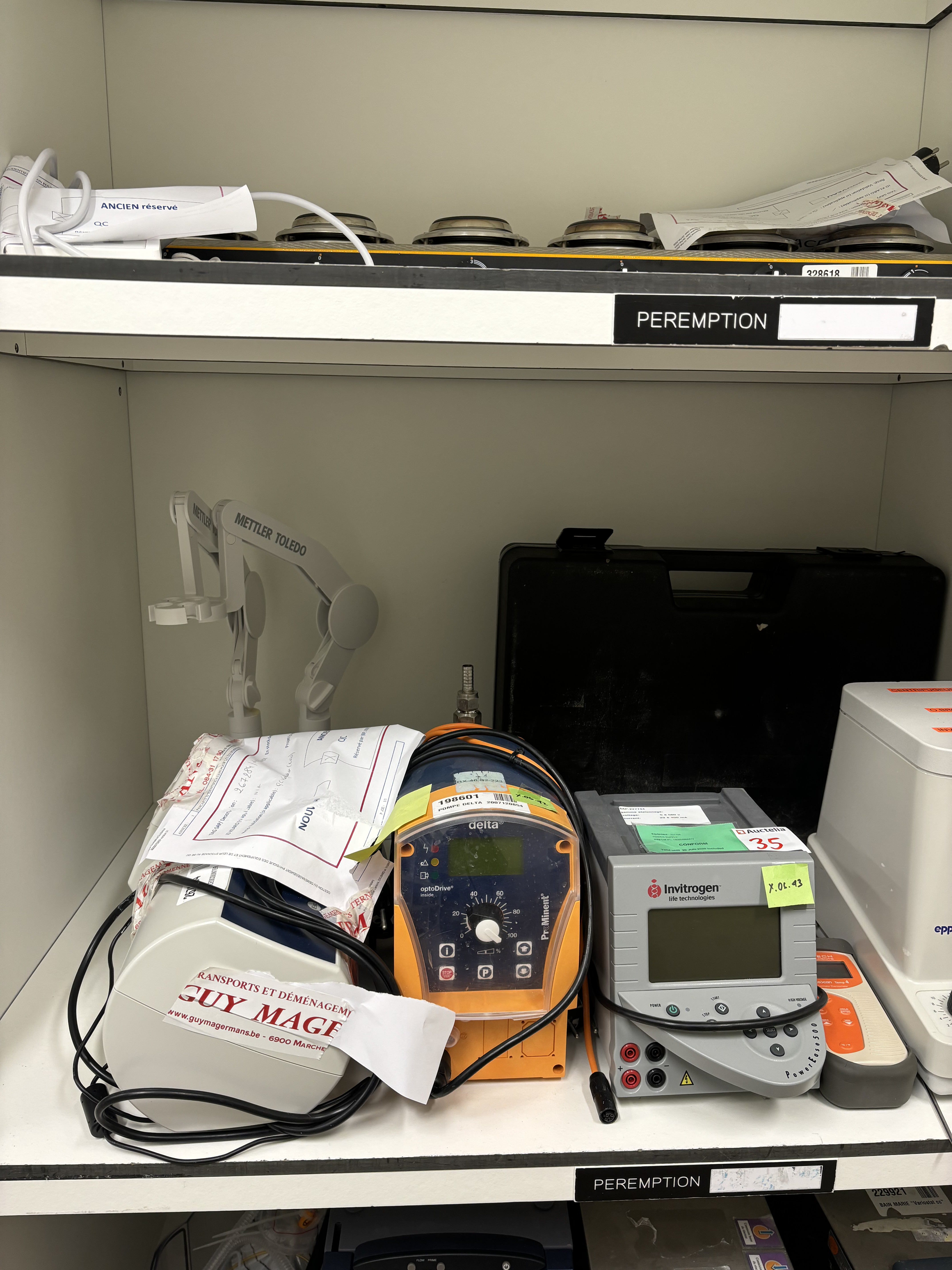 Used ELECTROPHORESIS - INVITROGEN LIFE TECHNOLOGIES - 59.17.06