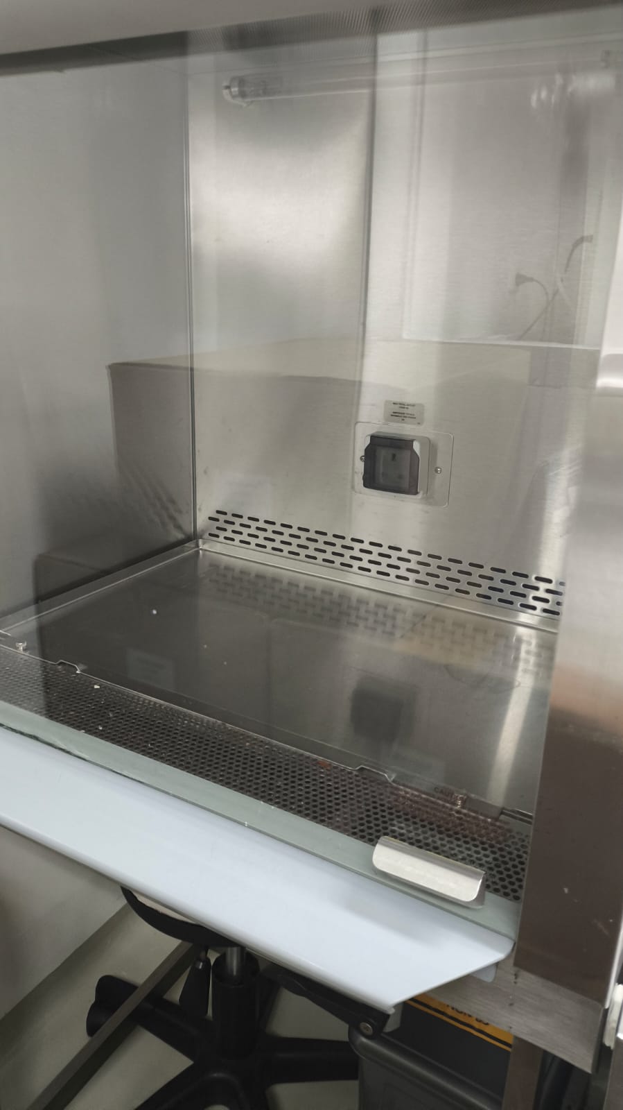 Used Biosafety Cabinet - Nuaire - Nu-425-200e - LC0223