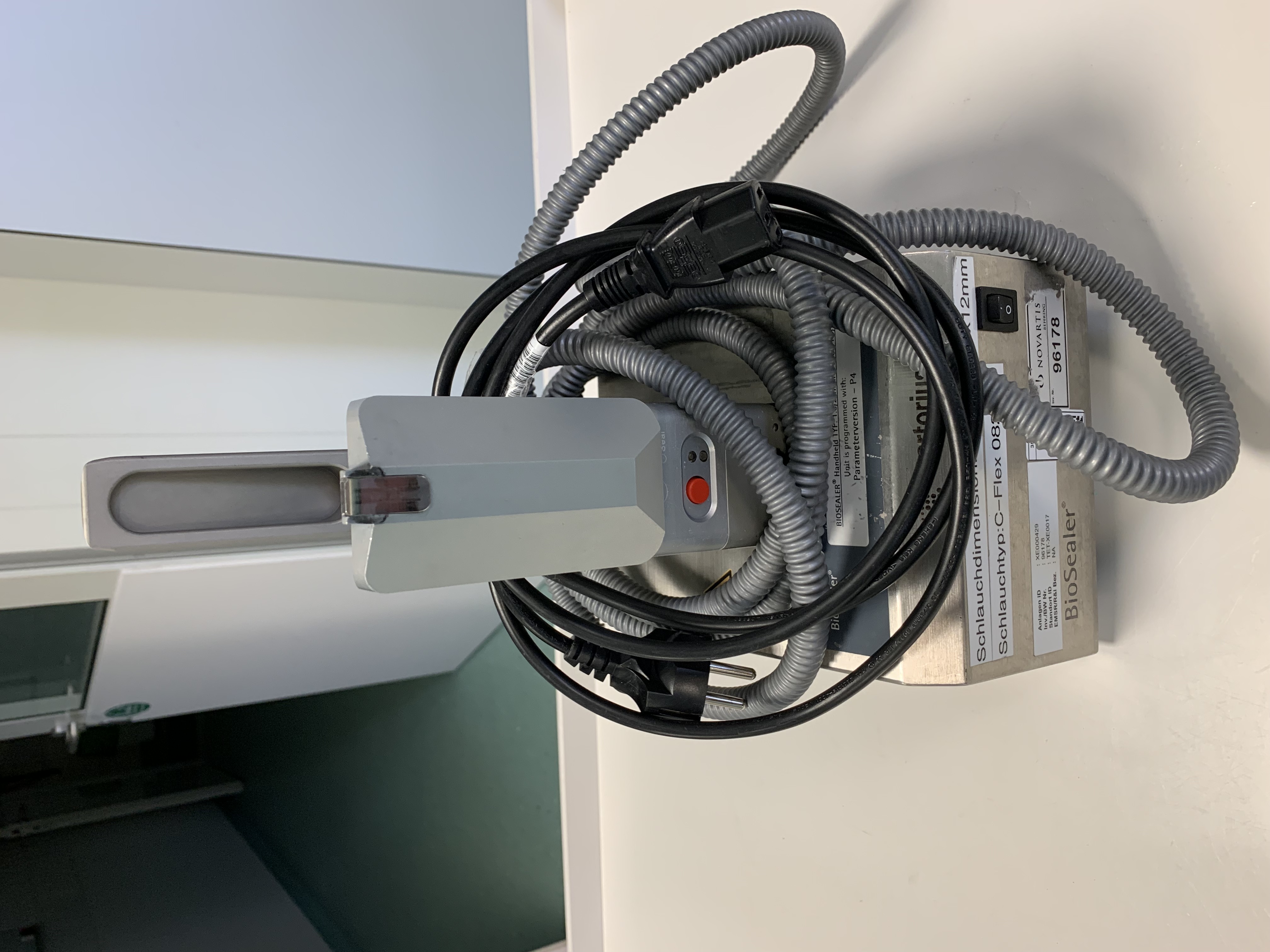 Used Hose Sealing Device - Sartorius Biosealer - 352185G