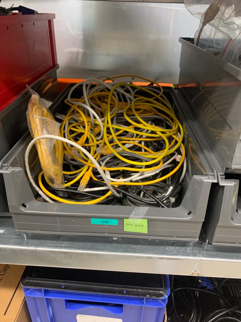 Used USB Cables - X07.059