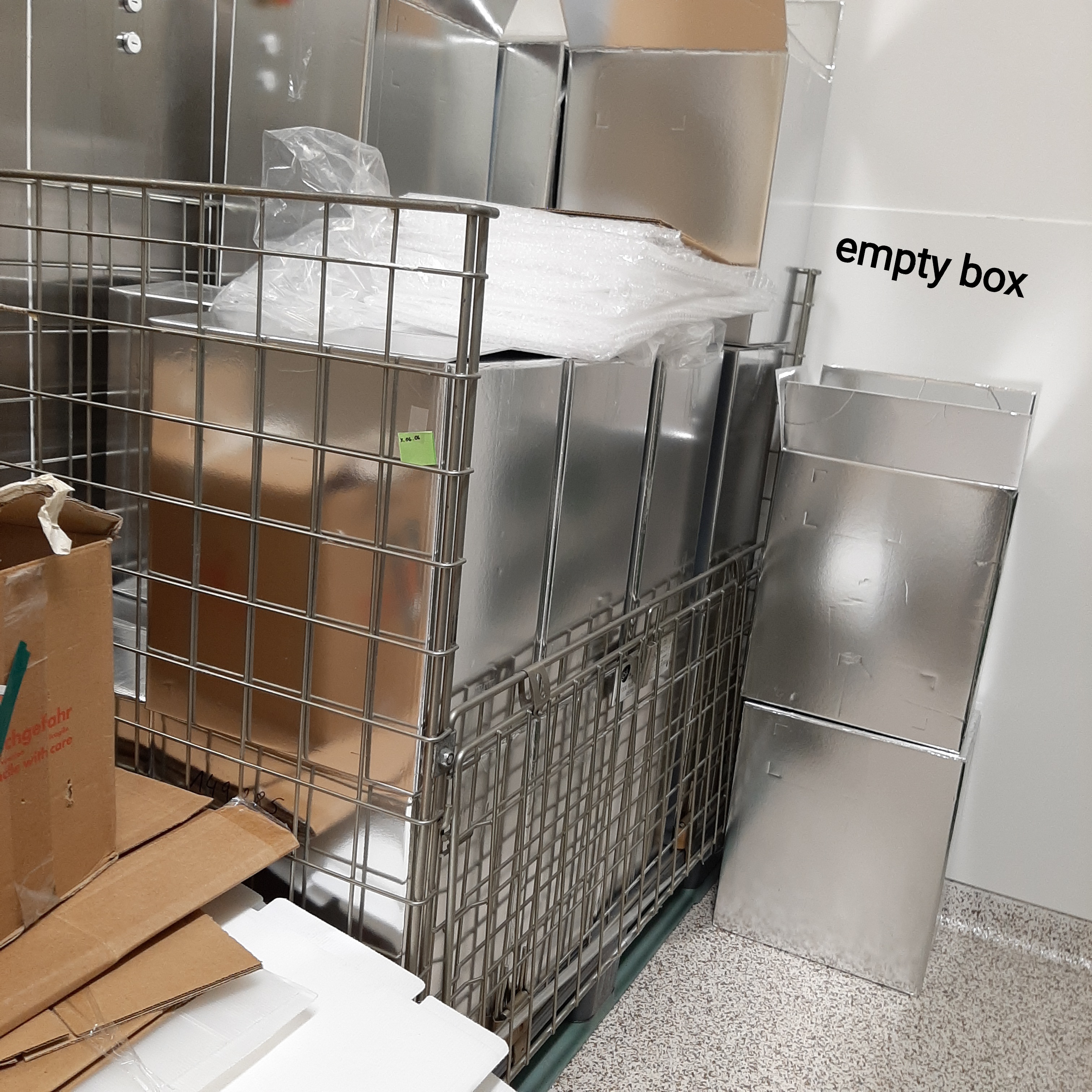 Used Basket Empty Box - X.06.06