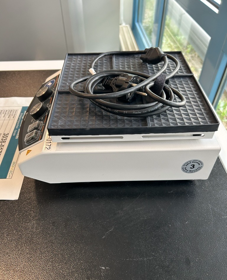 Used Mixing Device (For Vessel>10ml) - Heidolph - Titramax 100 - BTH021, BTH137