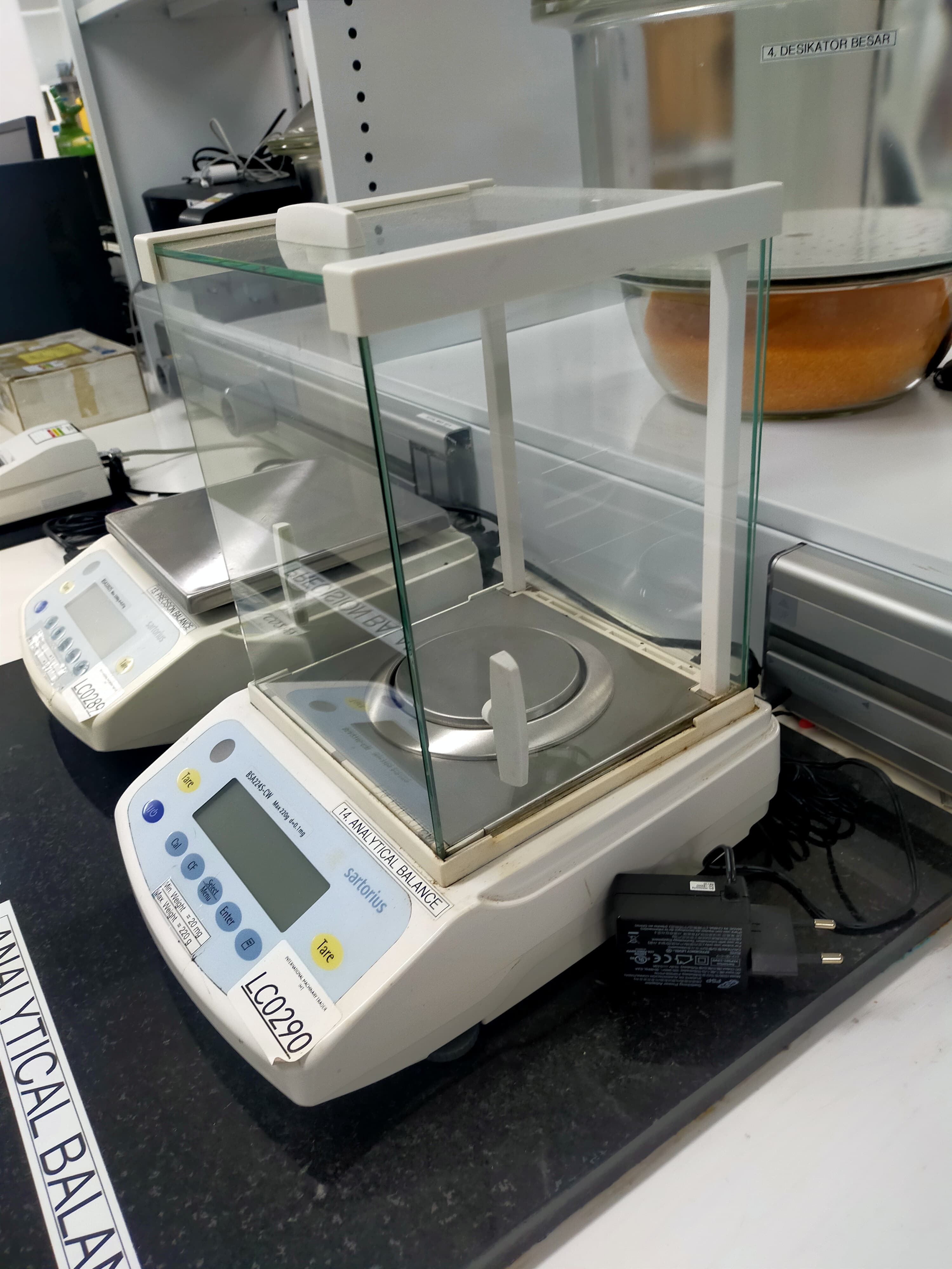 Used Precision Balance - Sartorius - BSA224S CW - LC0290