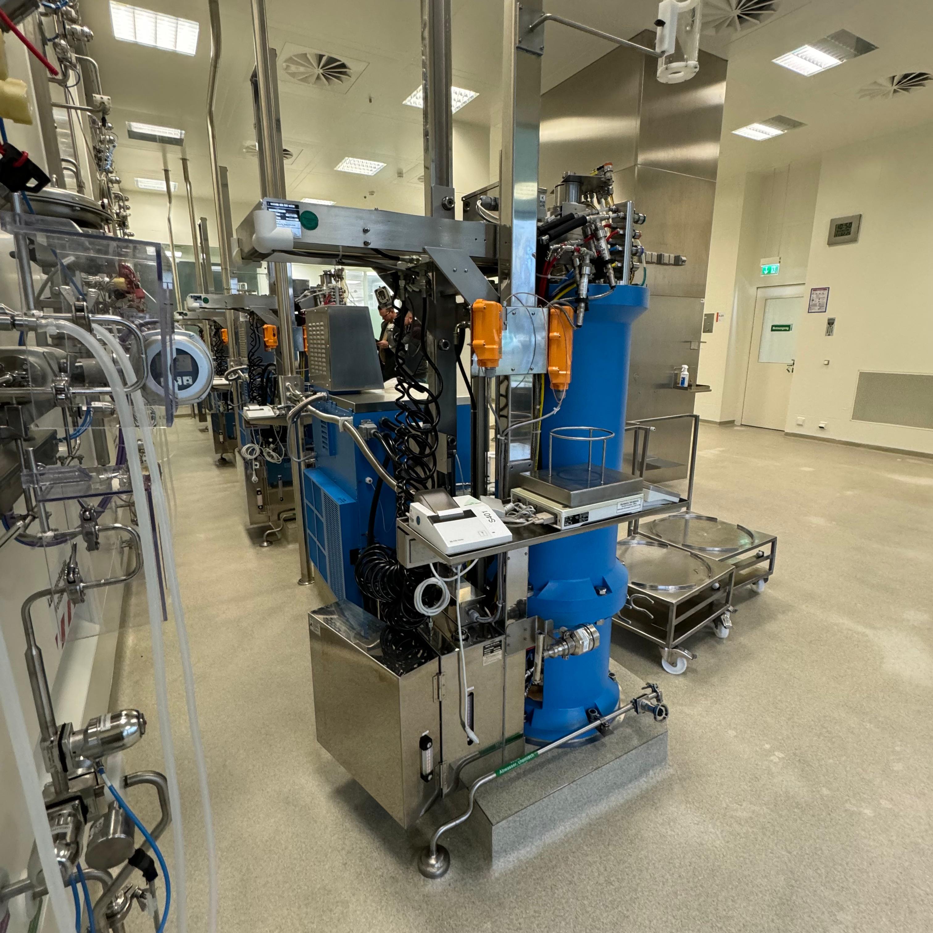 Used Density Gradient Ultracentrifuge - Hitachi Koki - CC40 - GR021-GR024