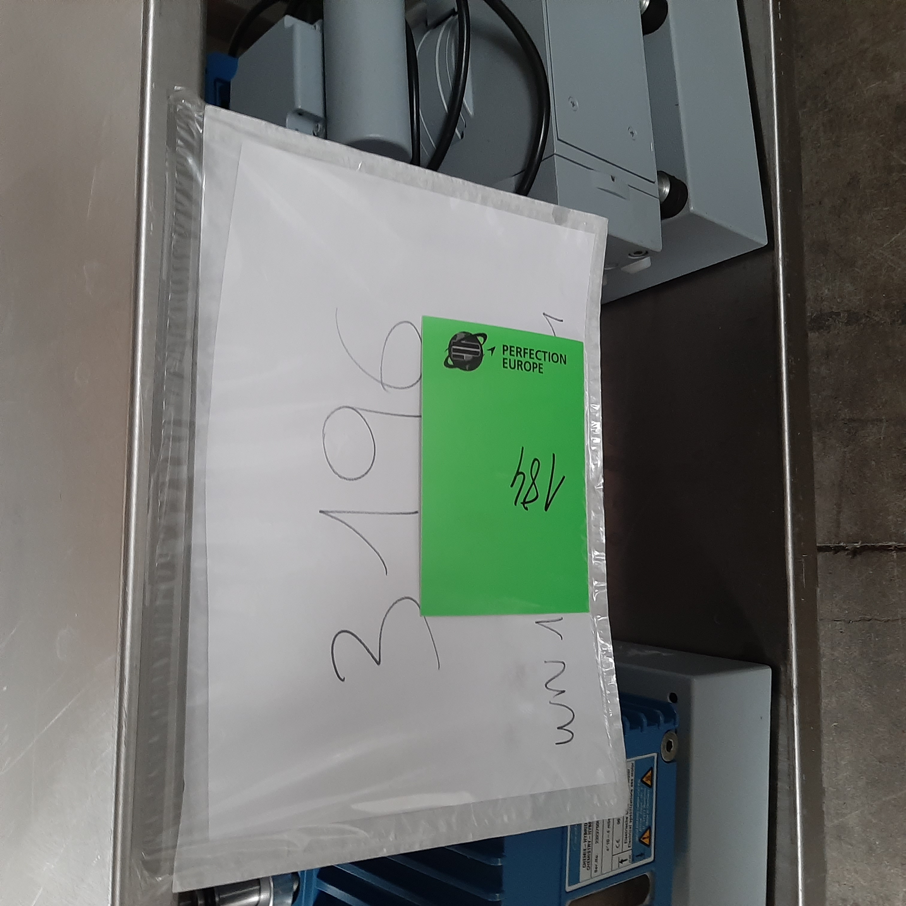 Used Vacuum Pump - DK3196