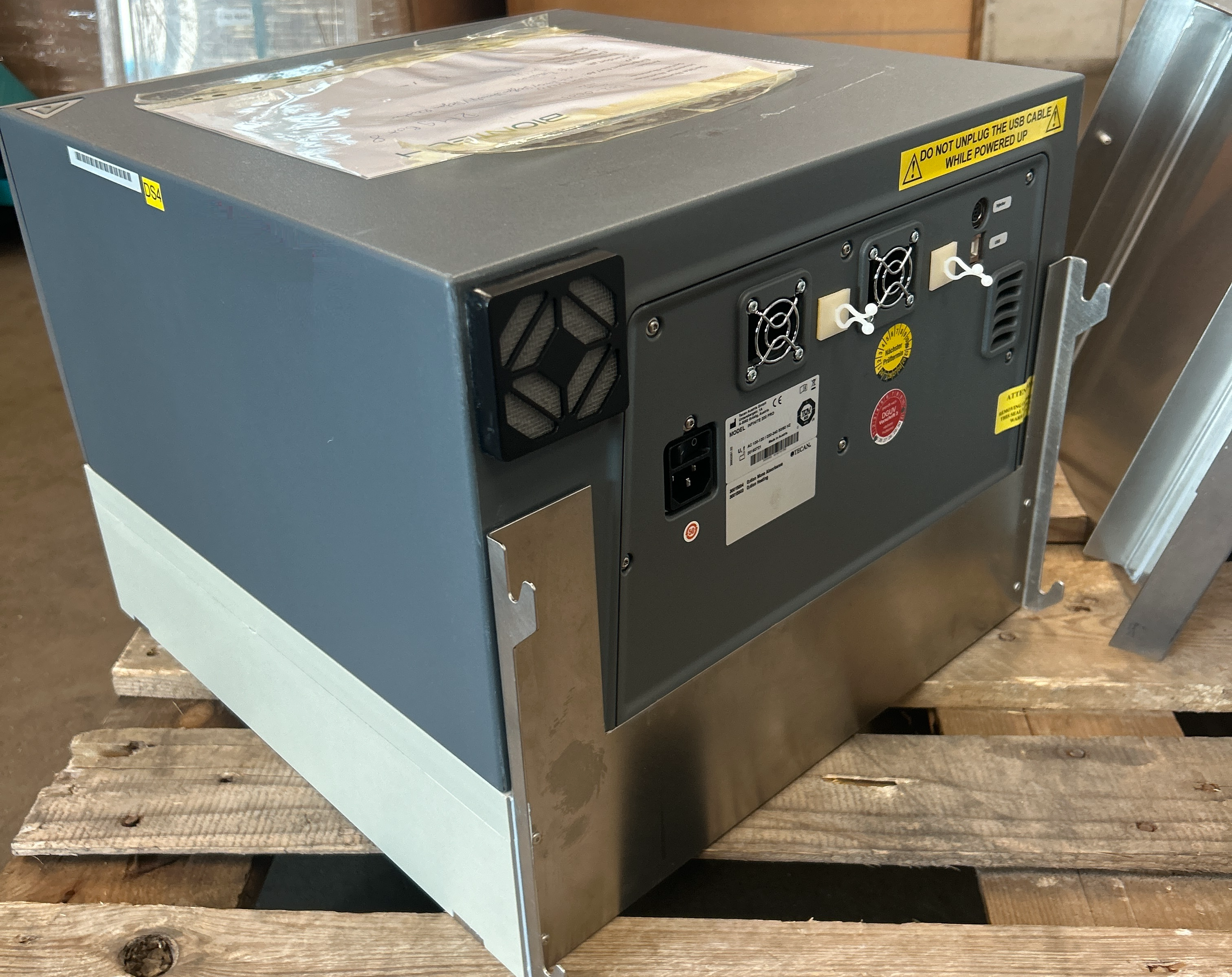 Used Plate Reader - Tecan - Infinite M200 Pro - BTH153, BTH159