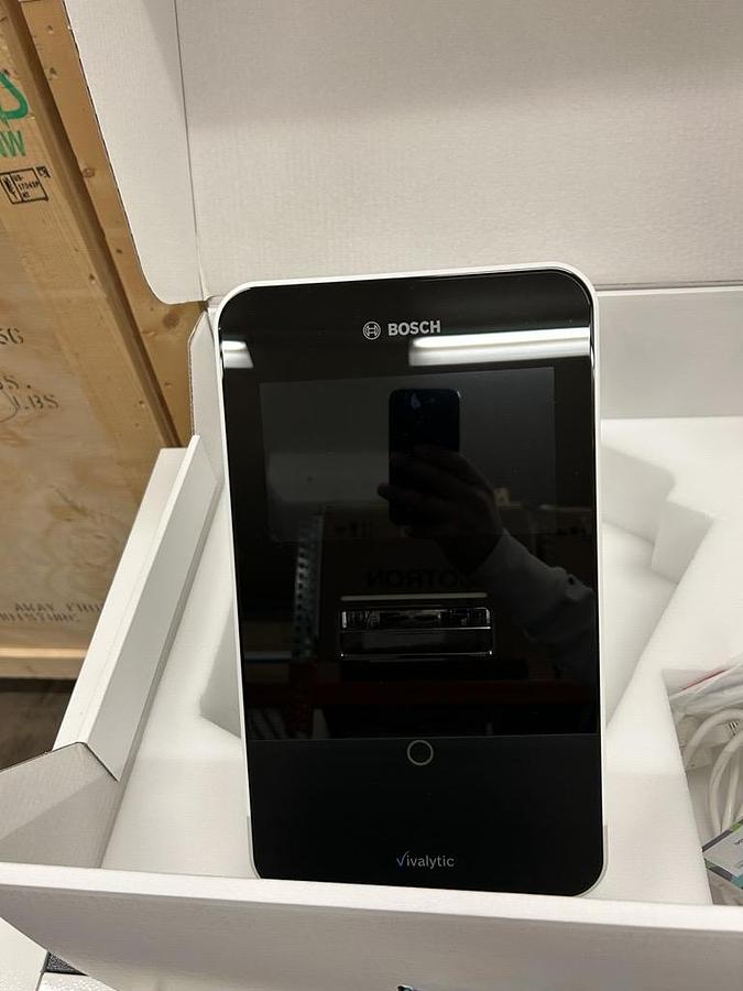 Used PCR Rapid Test - Bosch Healthcare Solusions - Vivalytics One - BTH171, BTH172