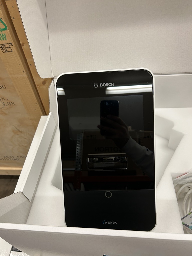 Used PCR Rapid Test - Bosch Healthcare Solusions - Vivalytics One - BTH171, BTH172