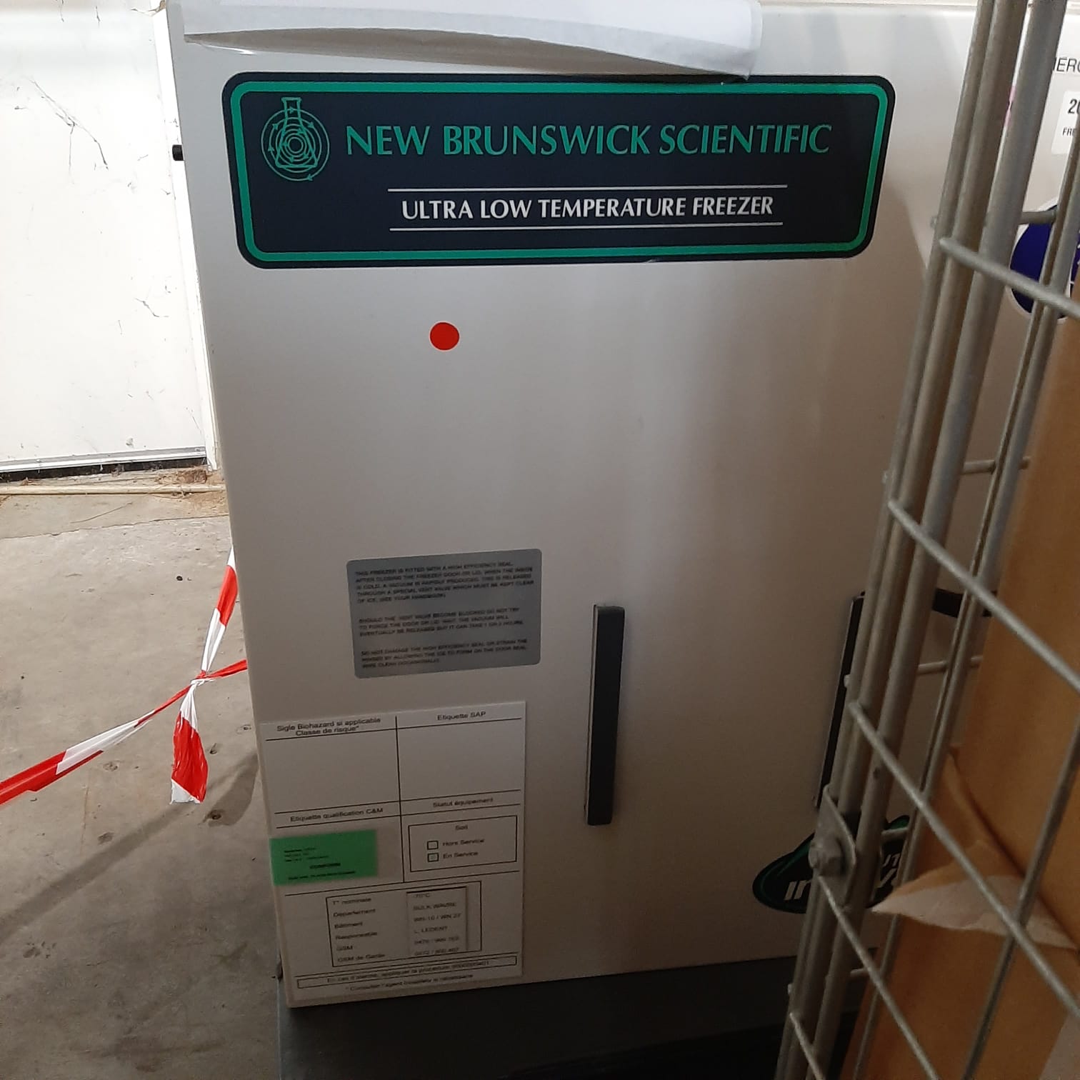 Used Freezer - New Brunswick Scientific - DK174