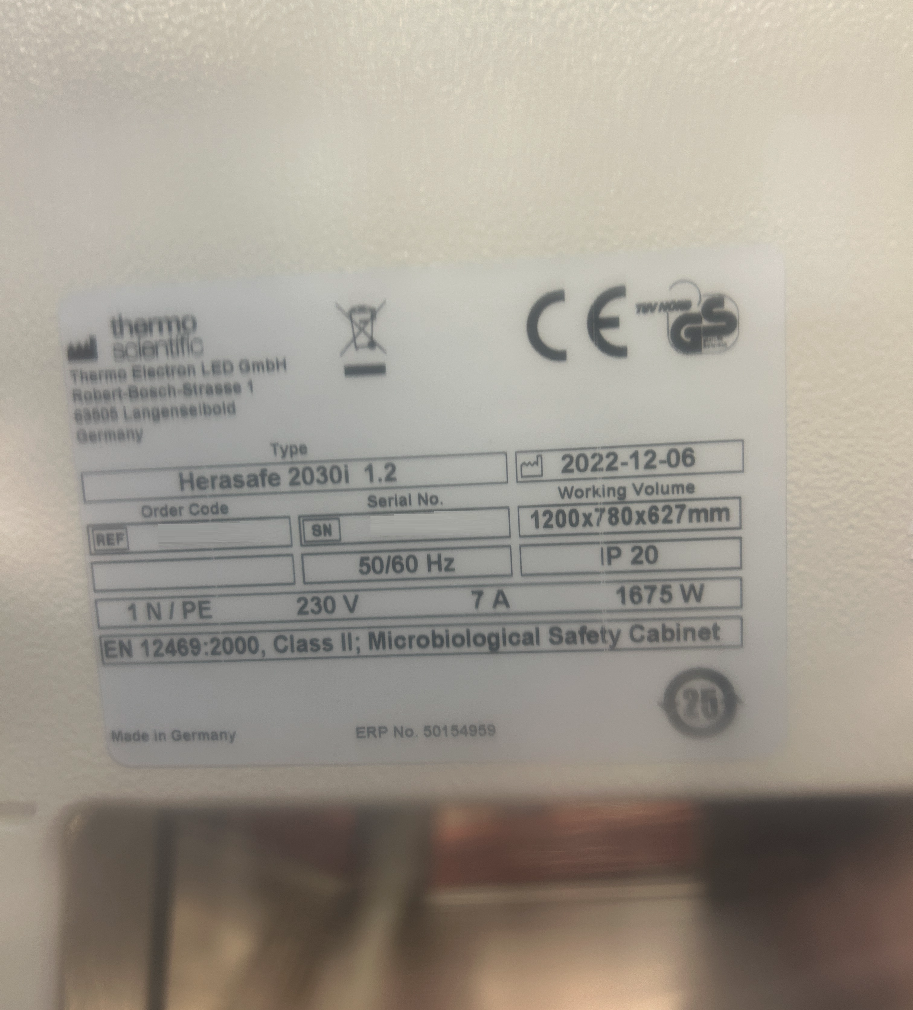 Used Laminar Flow - Thermo Fisher - Herasafe KS12 - BTH002