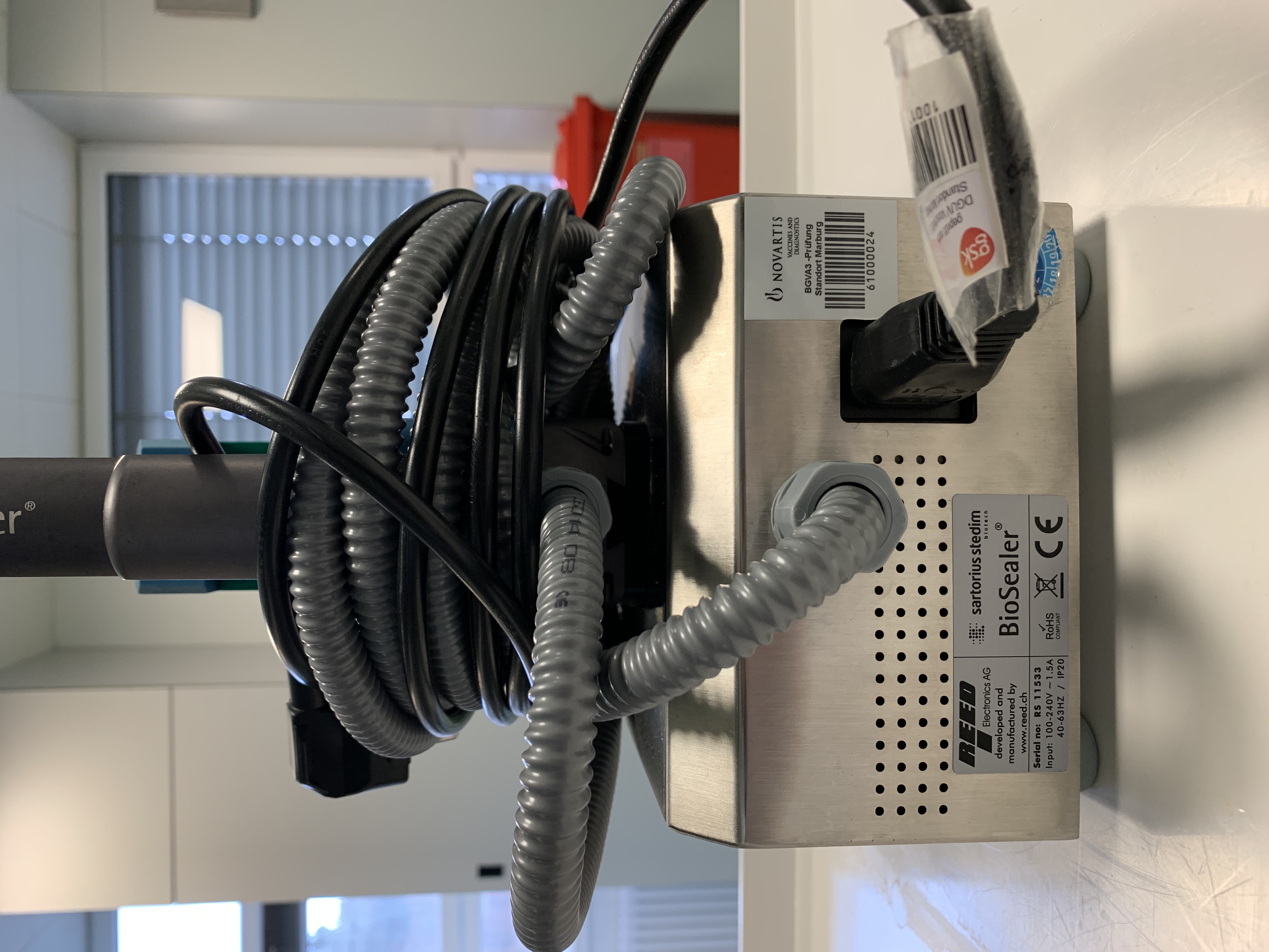 Used Hose Sealing Device - 352193