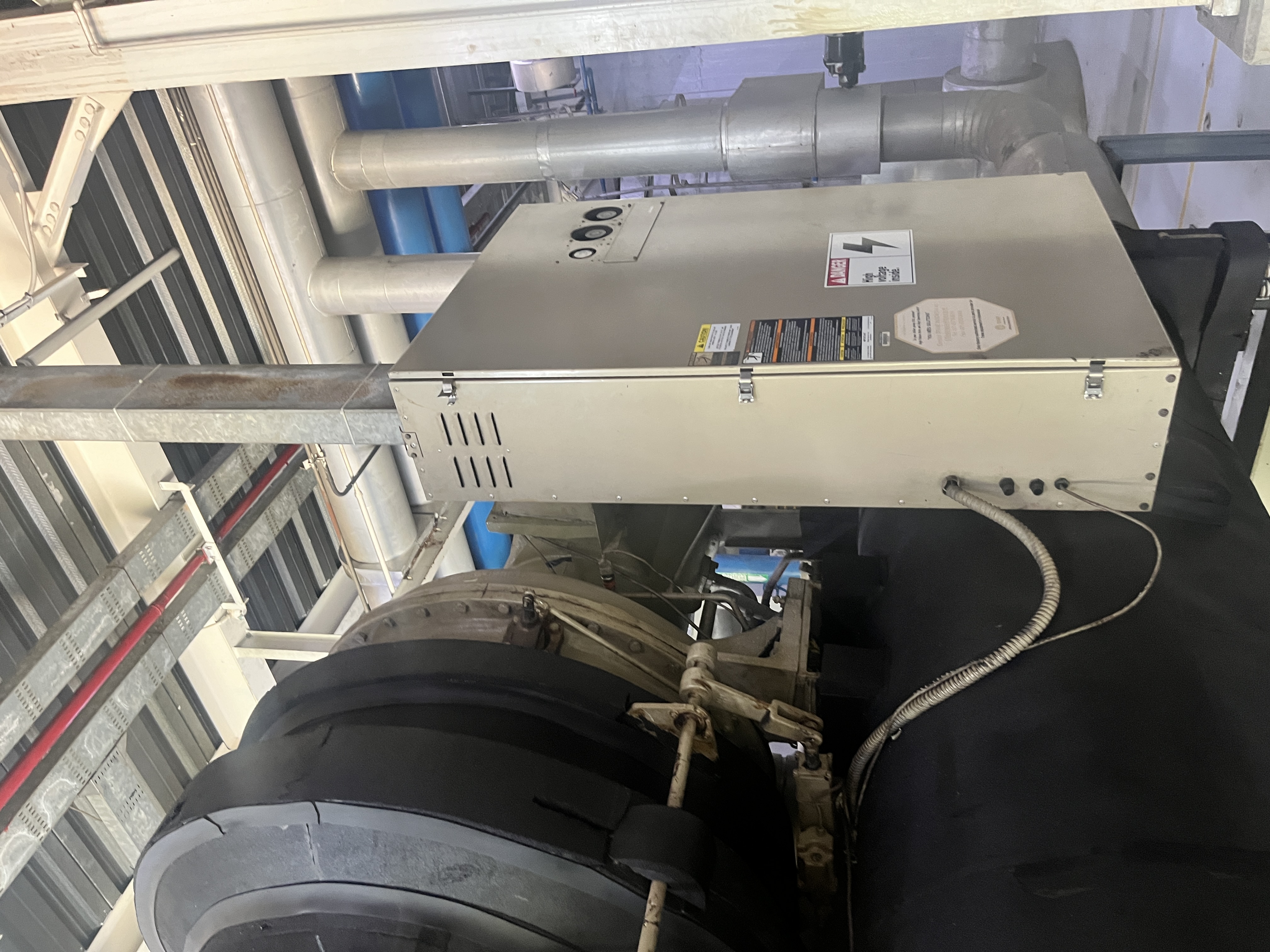 Used Chiller - Trane - CVHE420 - LC0200